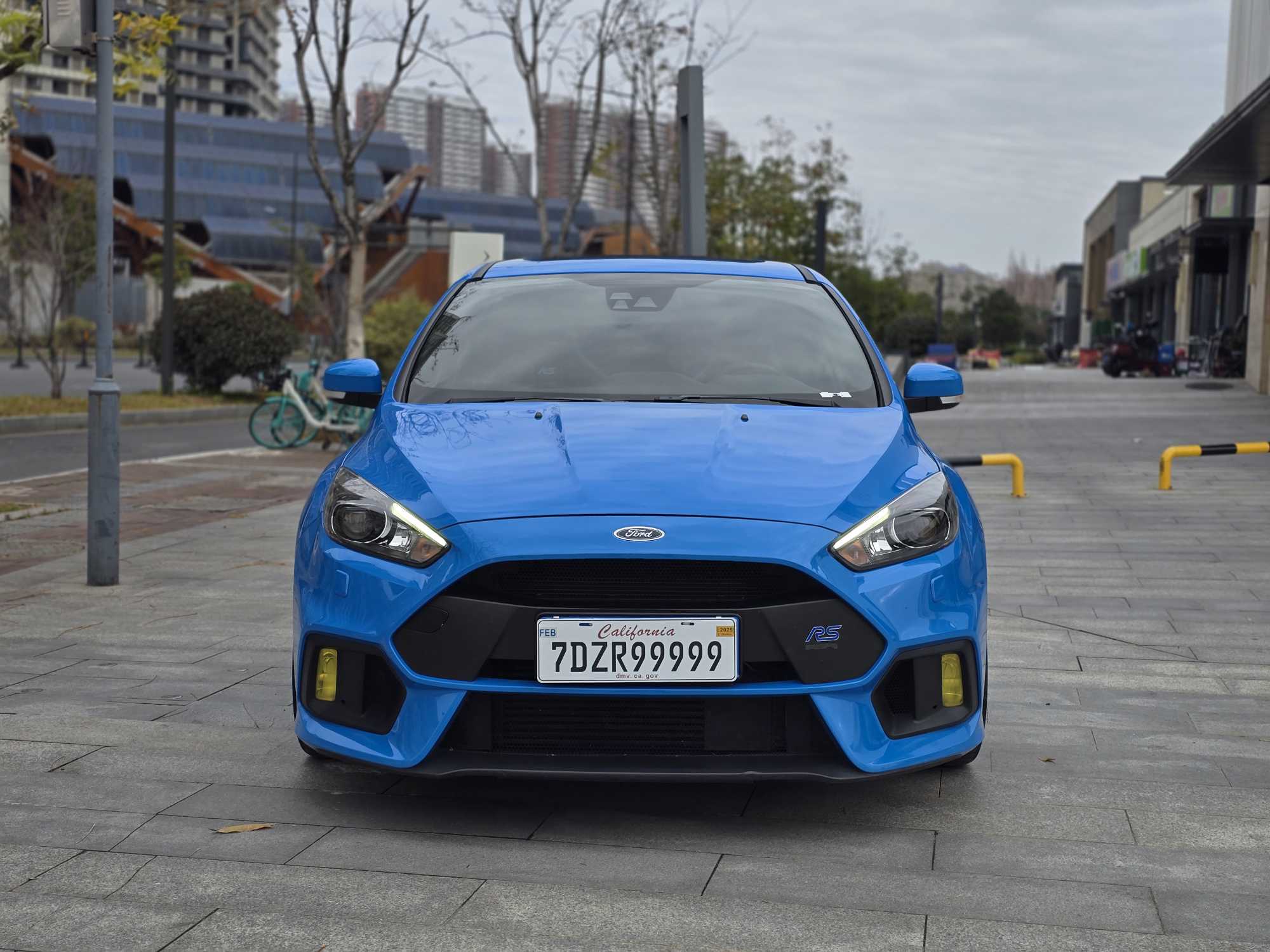 Ford Focus (Imported) 2016 Ford Focus (Imported) 2016 car image