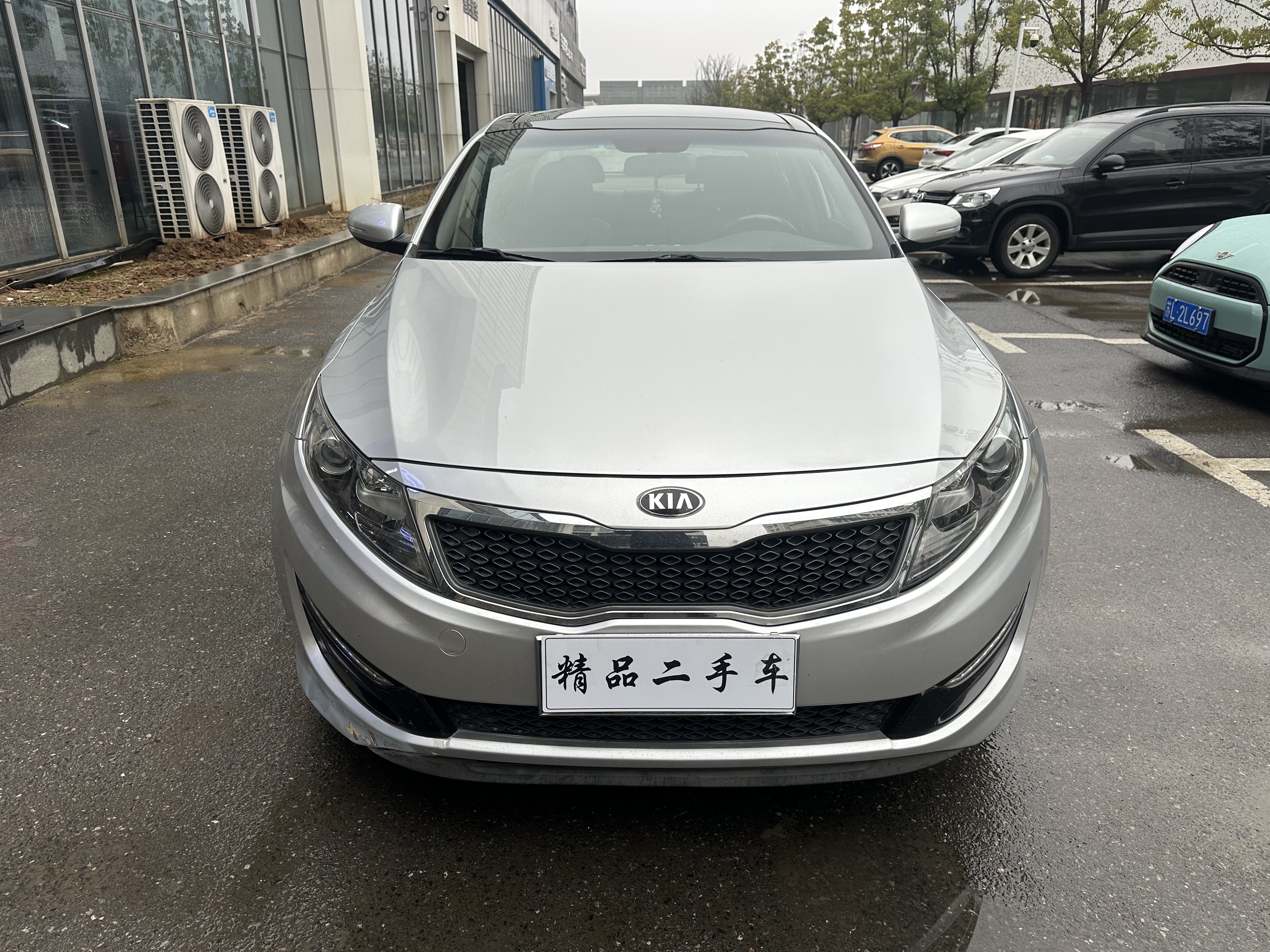 Kia K5 2012 Kia K5 2012 car image