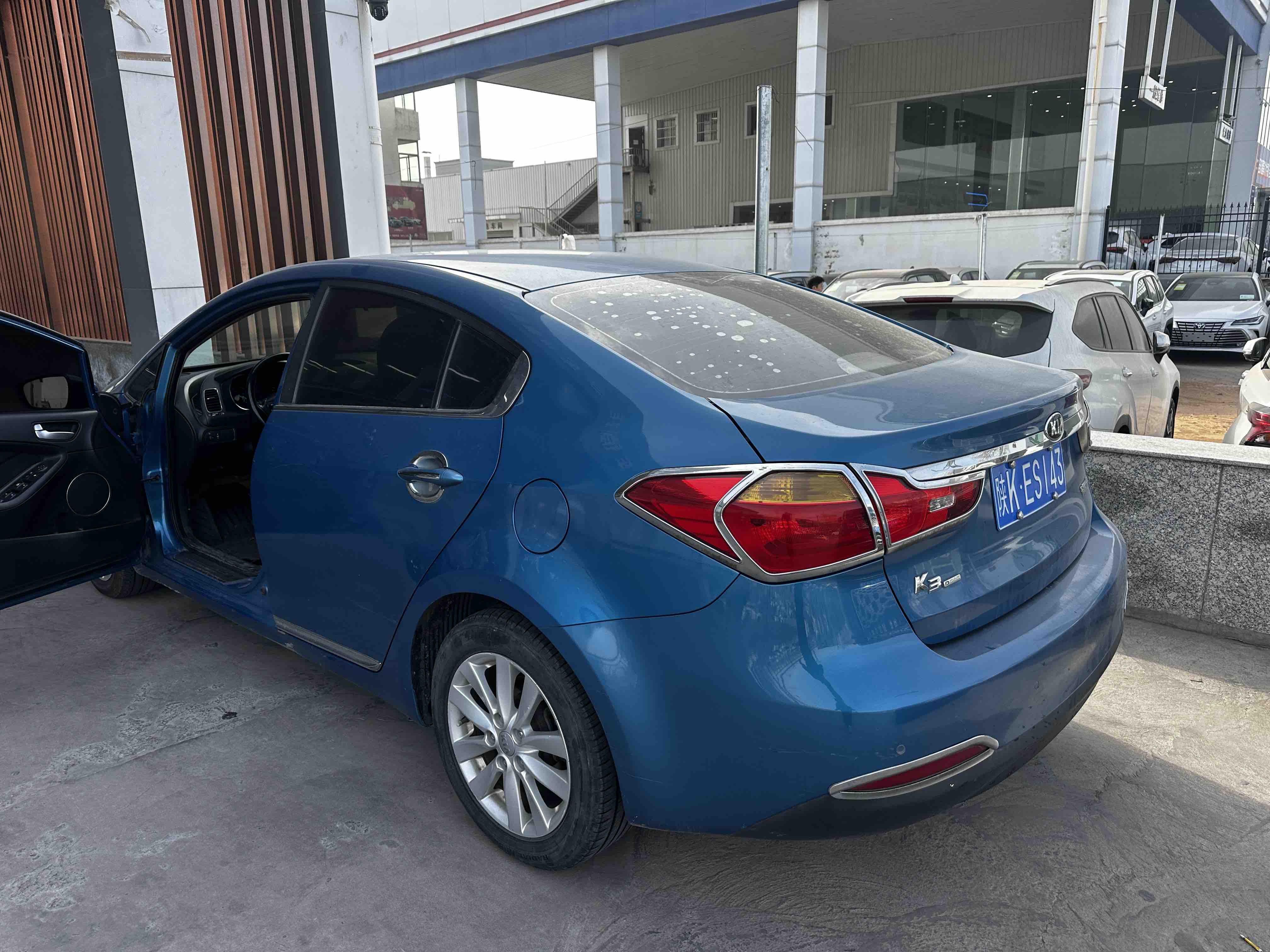 Kia K3 2013 Kia K3 2013 car image