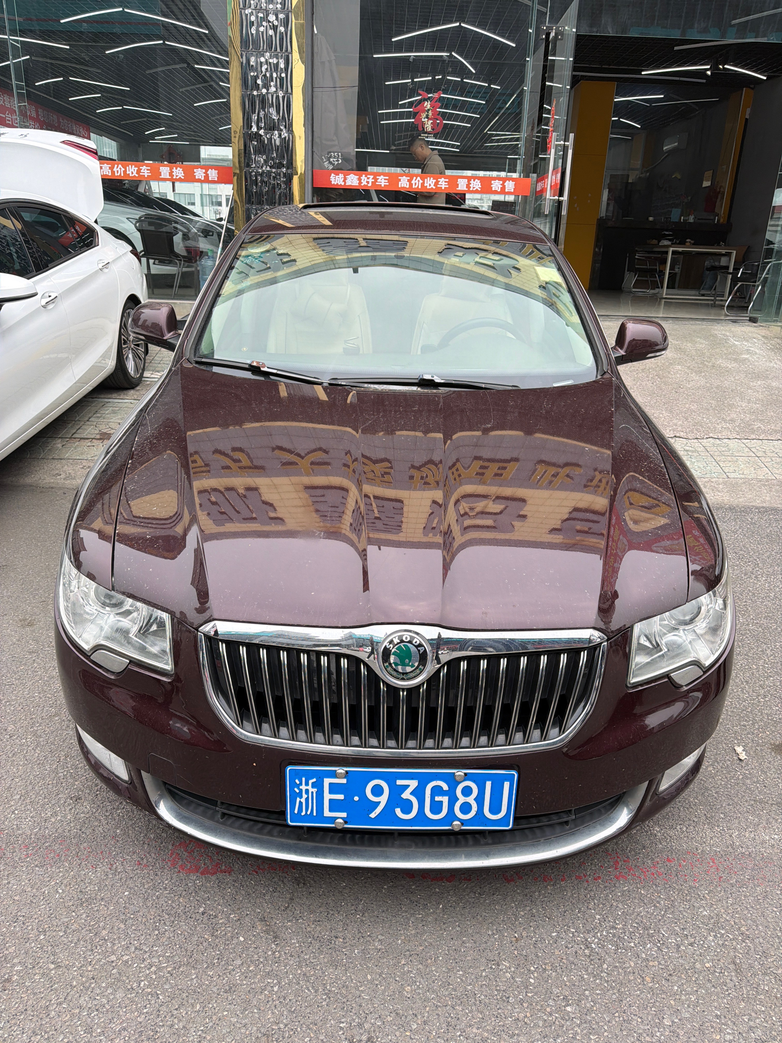 Skoda Superb 2011 Skoda Superb 2011 immagine di auto