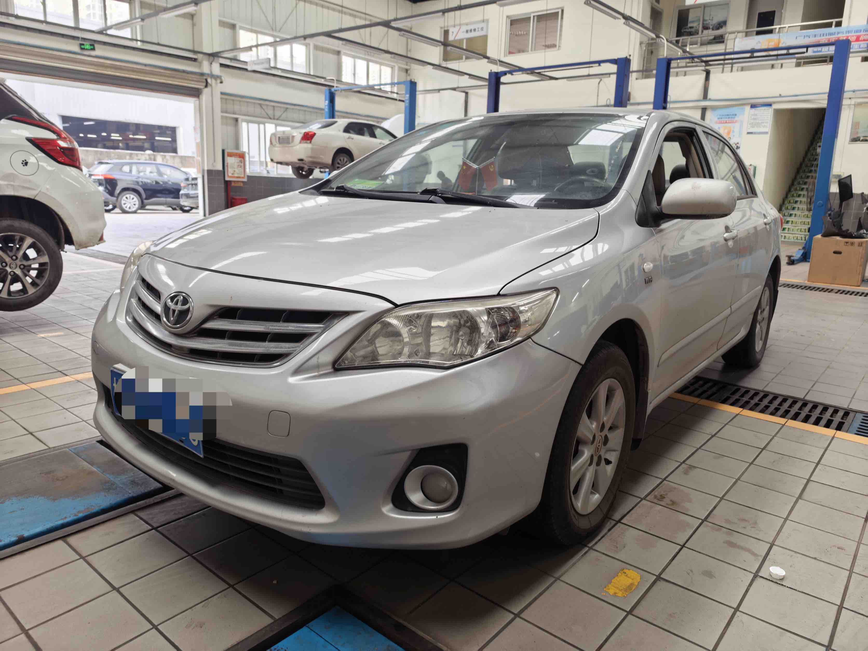 Toyota Corolla 2013 Toyota Corolla 2013 car image