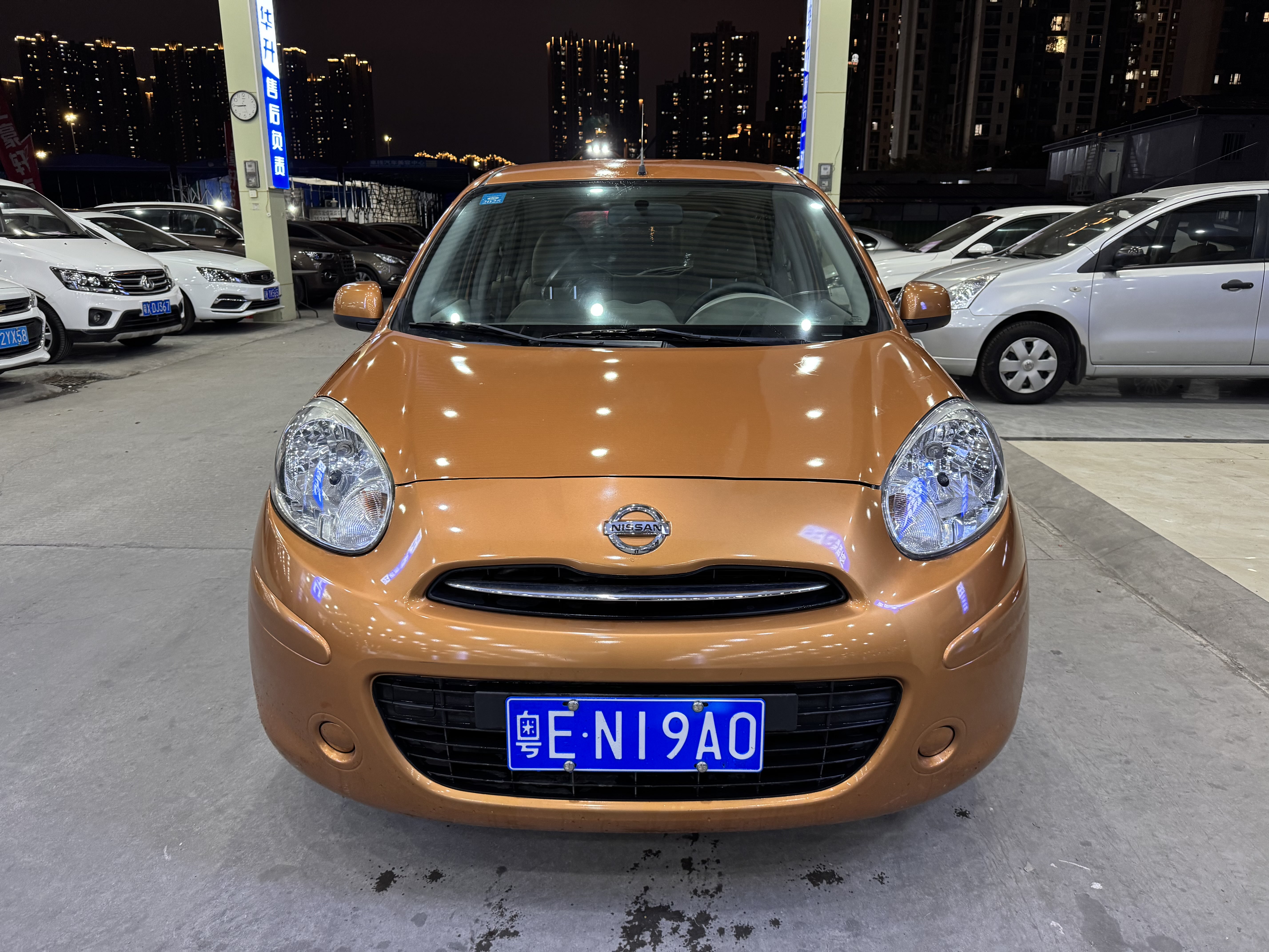 Nissan March 2011 汽车图片 