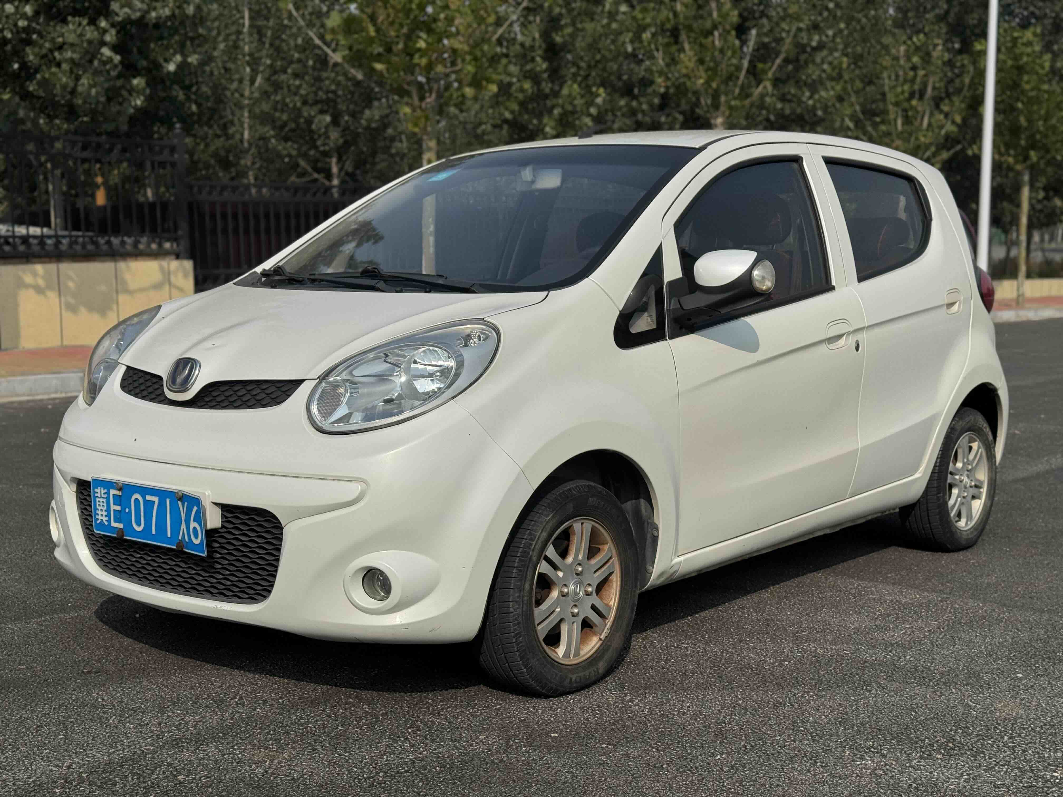 Changan BenBen MINI 2015 car image 