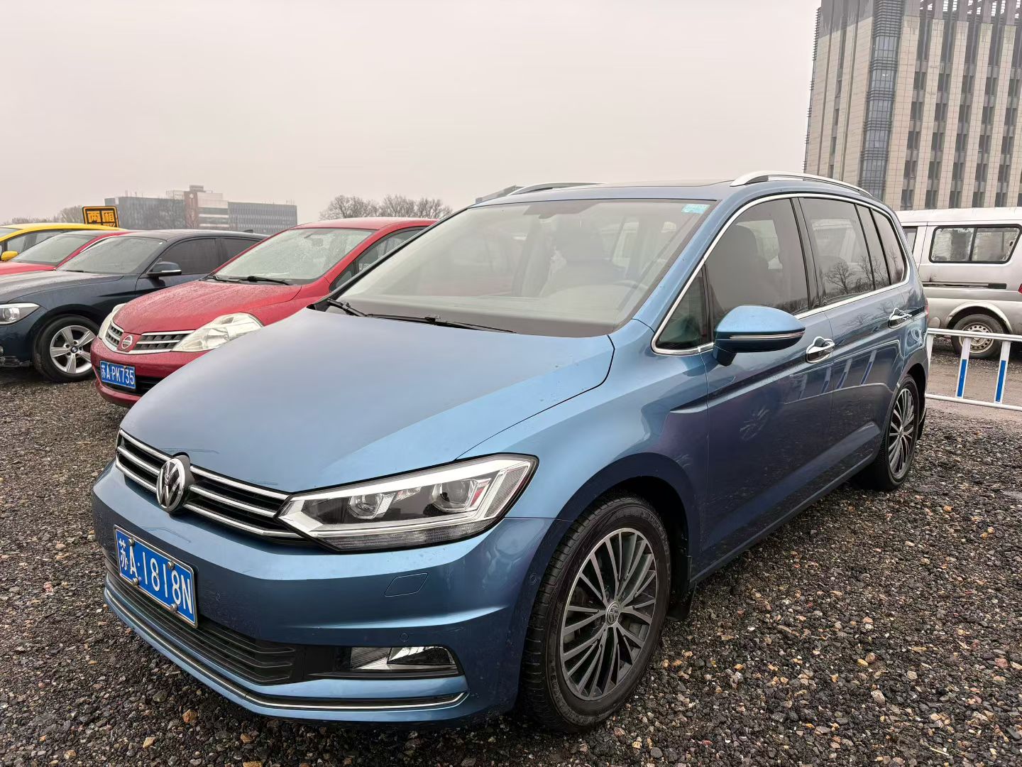 Volkswagen Touran 2016 immagine di auto 