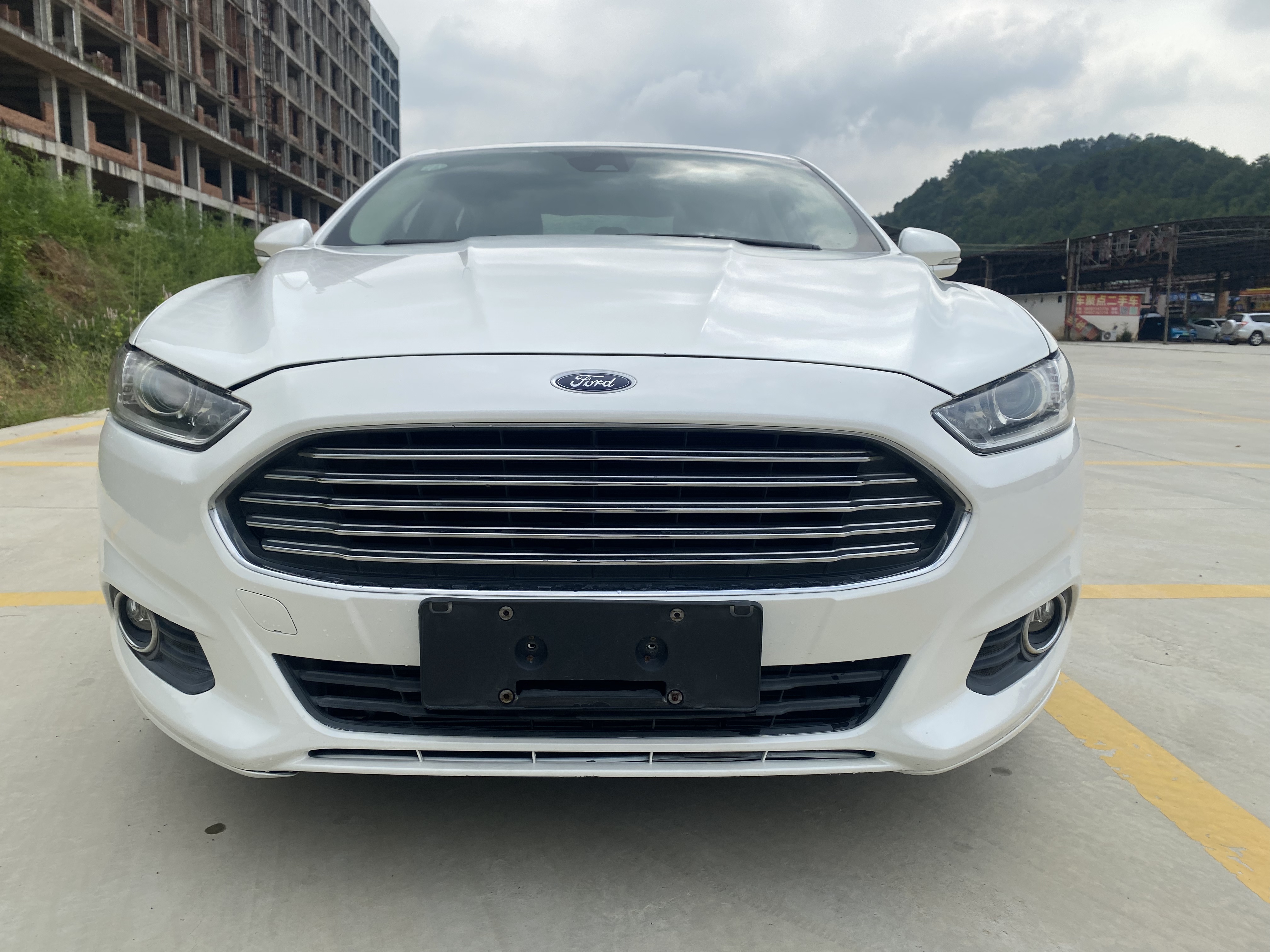 Ford Mondeo 2016 car image 