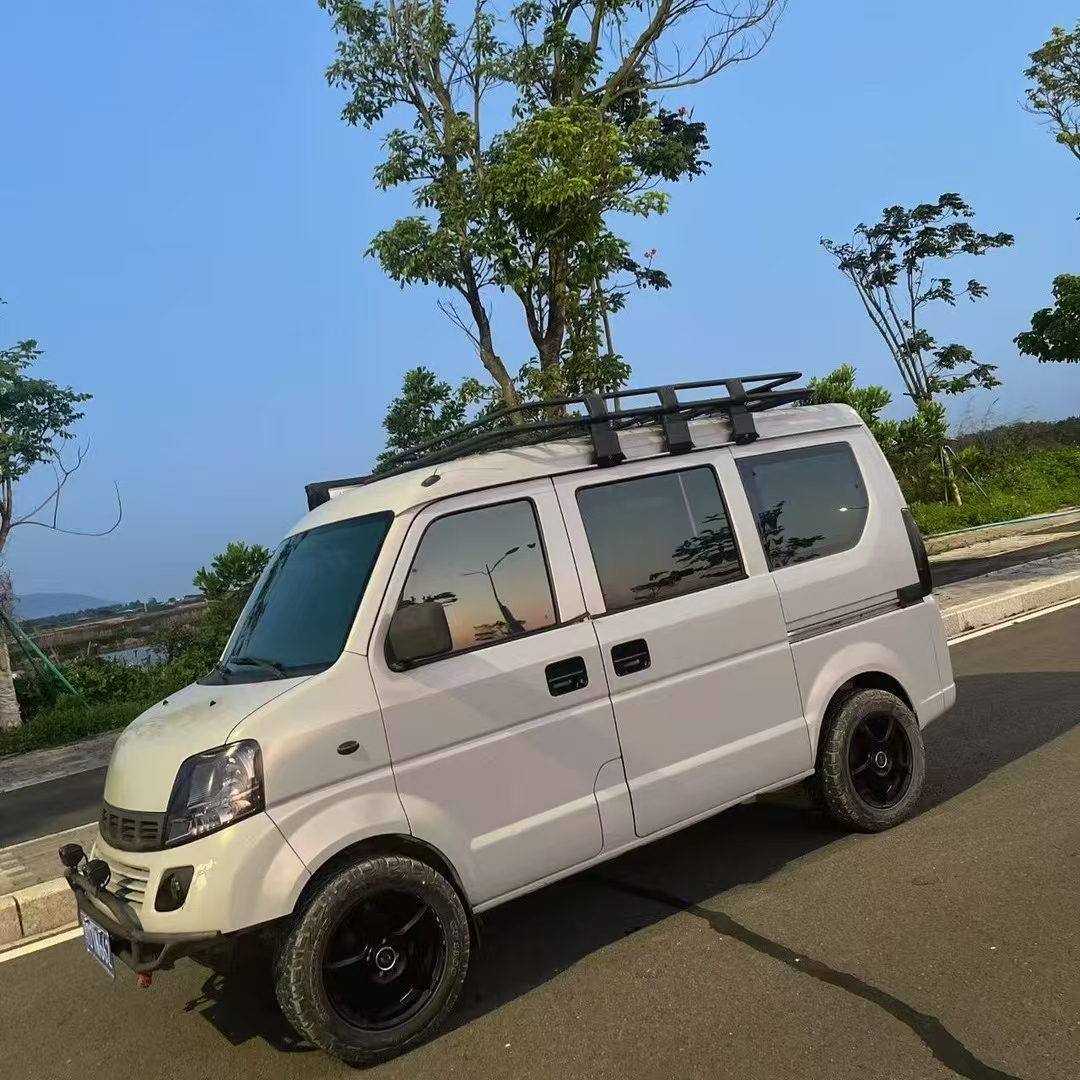 Suzuki Landy 2011 immagine di auto 