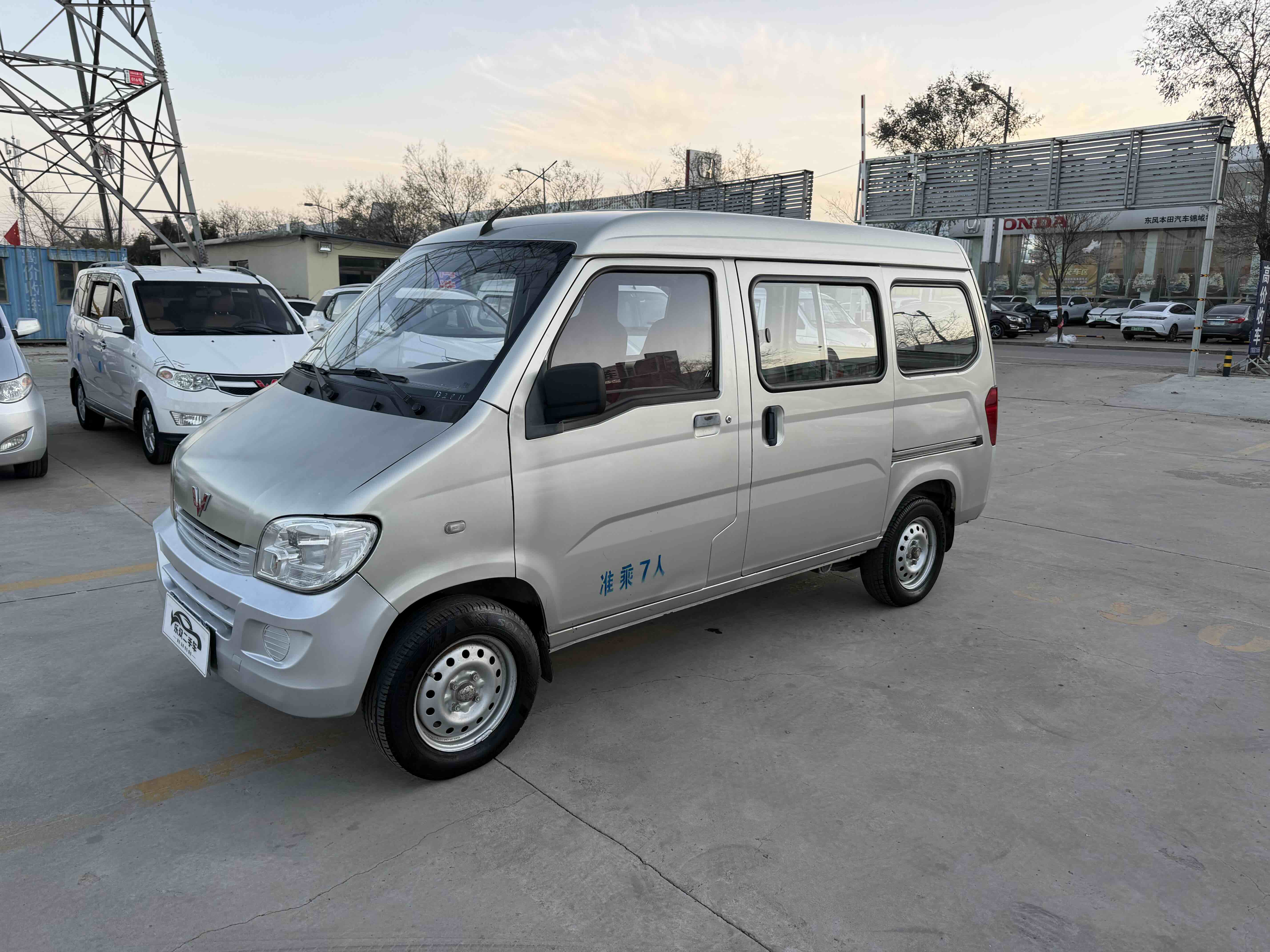 Wuling Zhiguang 2013 汽车图片 