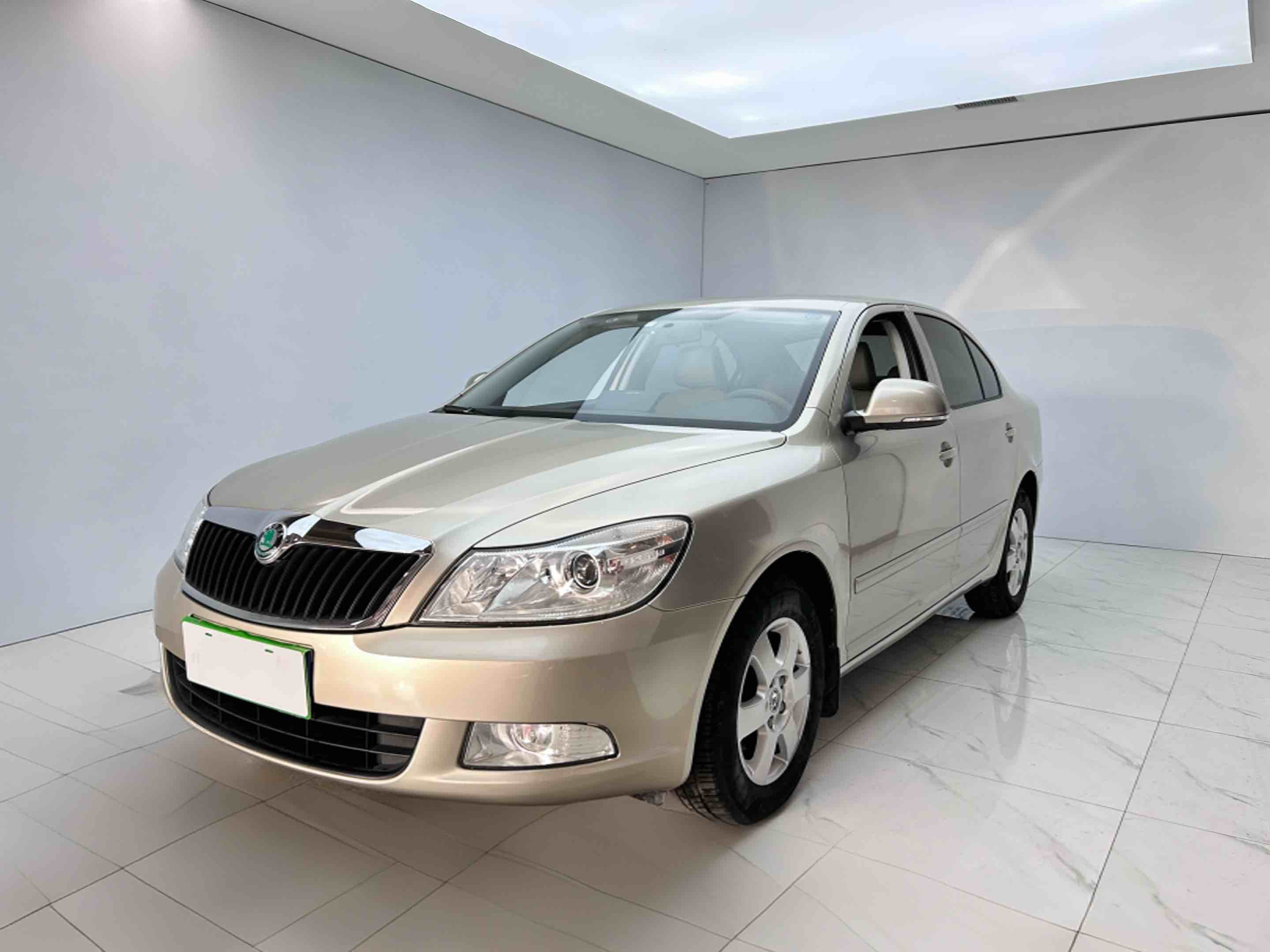 Skoda Octavia 2012 car image 