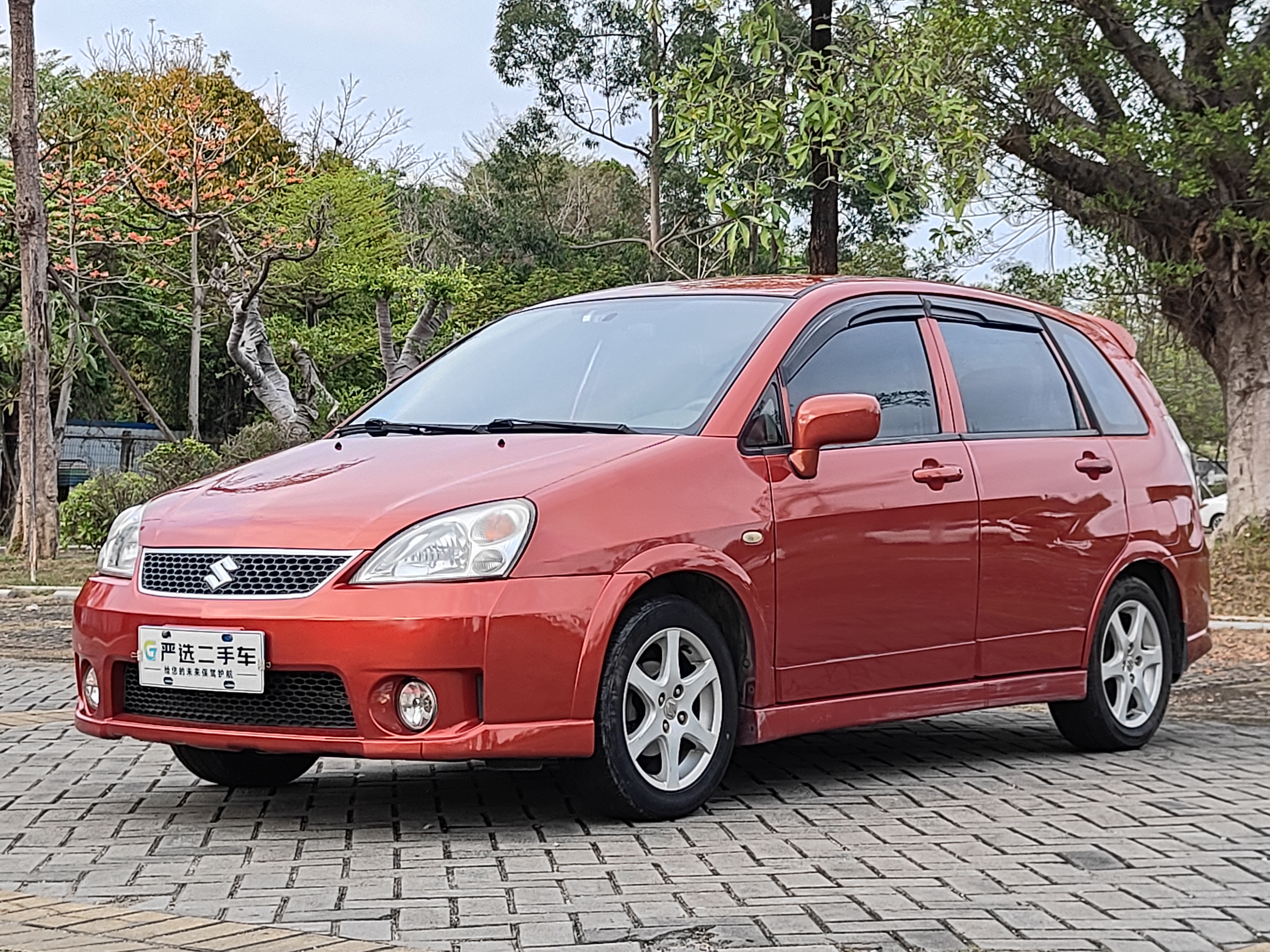 Suzuki Liana 2012 image de voiture 