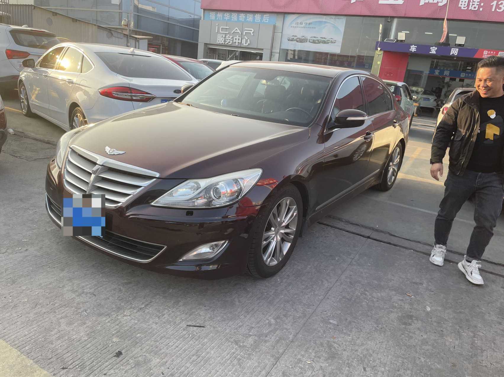 Hyundai Rohens 2012 car image 