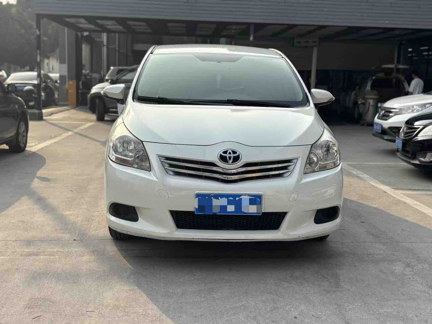 Toyota Verso 2015 car image 