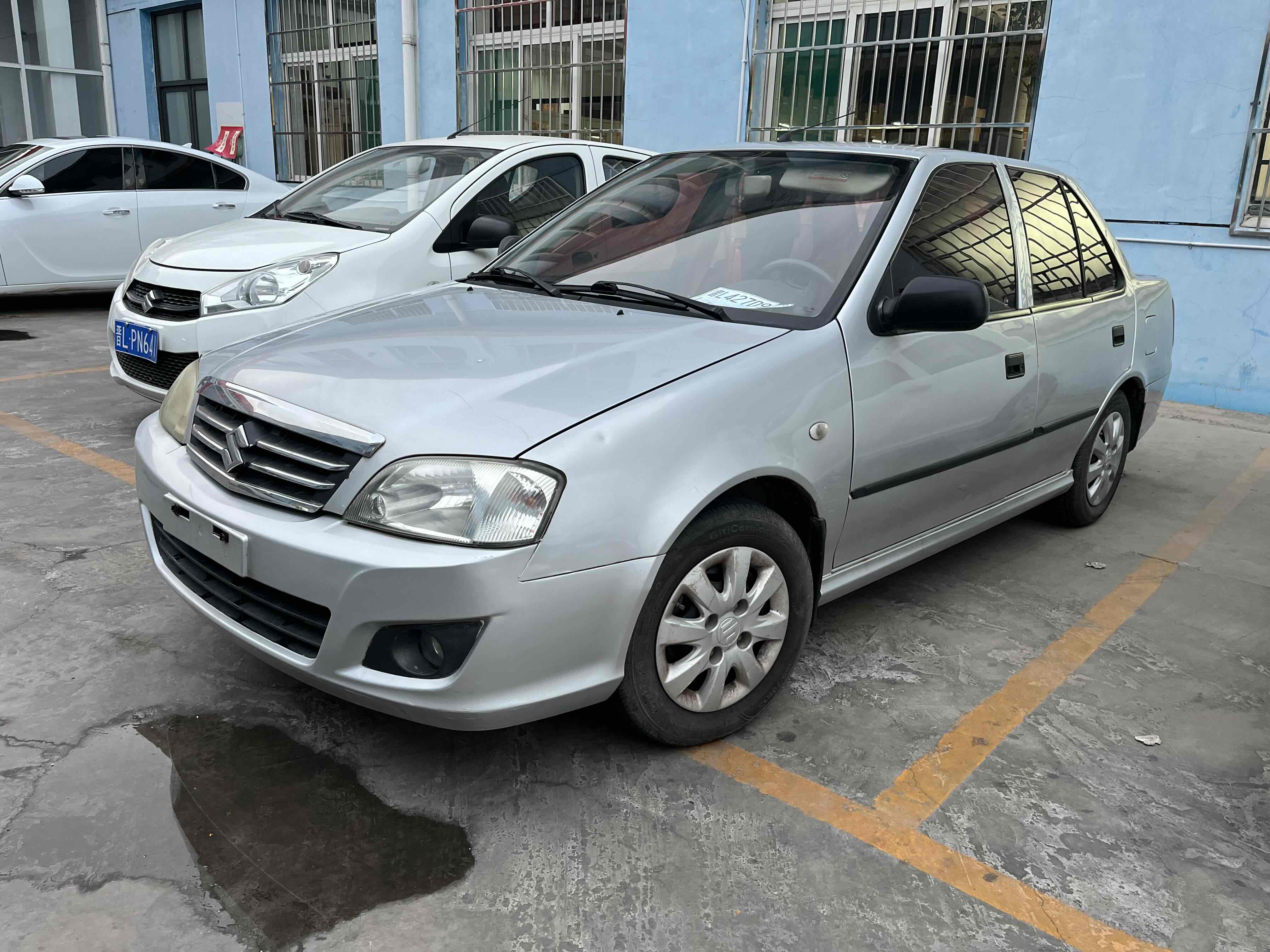 Suzuki Cultus 2013 汽车图片 