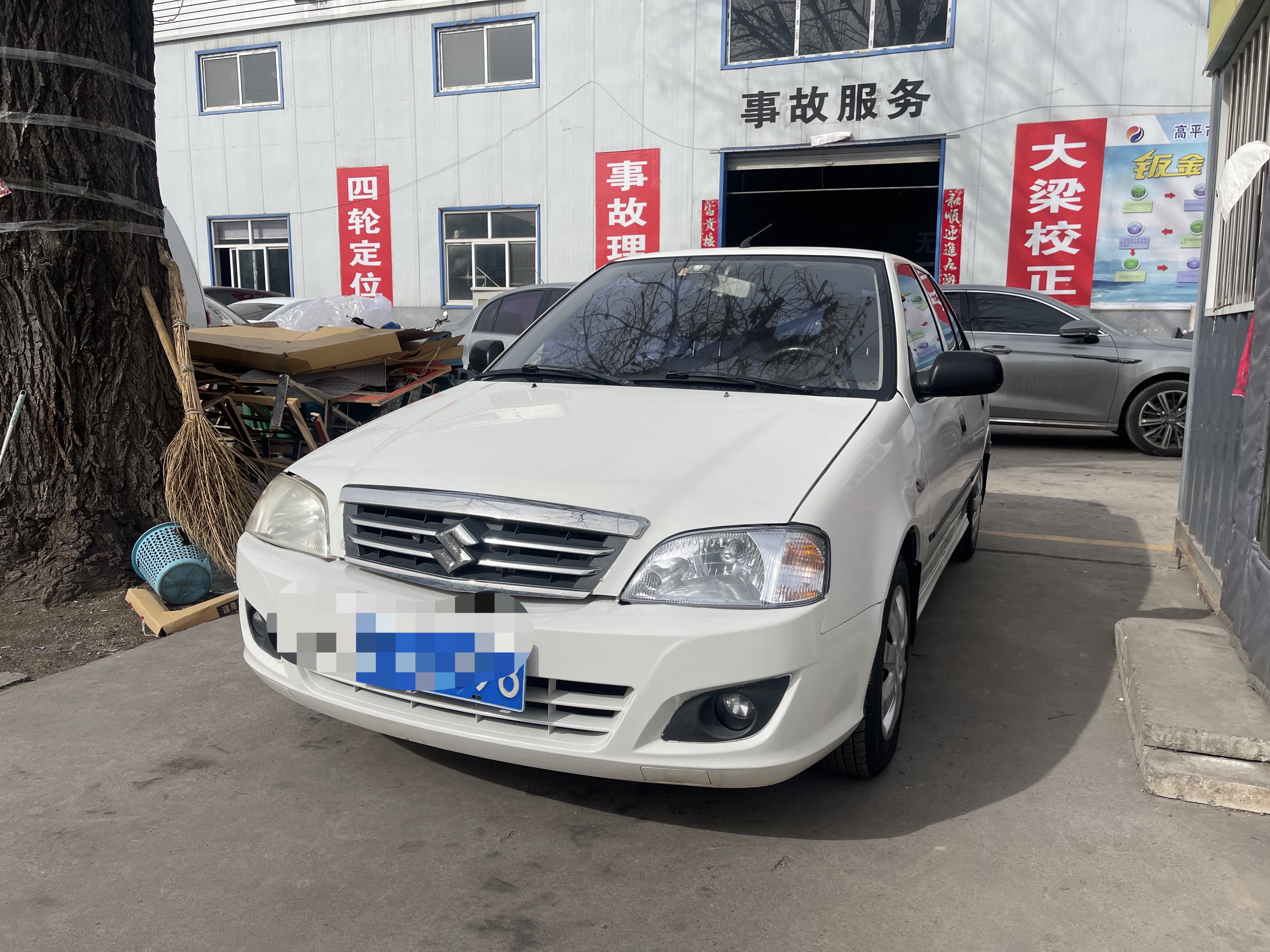 Suzuki Cultus 2013 汽车图片 
