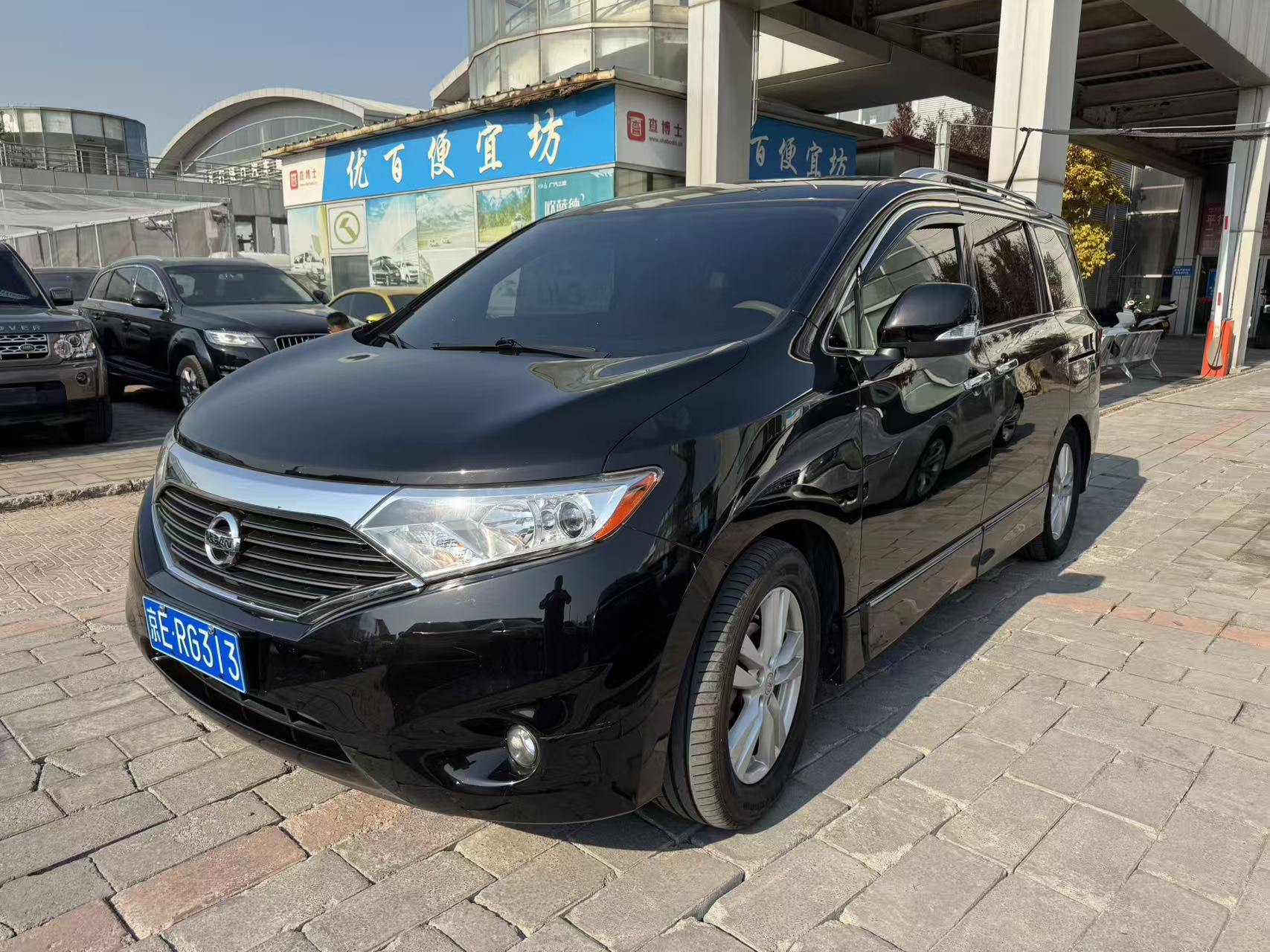 Nissan Quest 2012 汽车图片 
