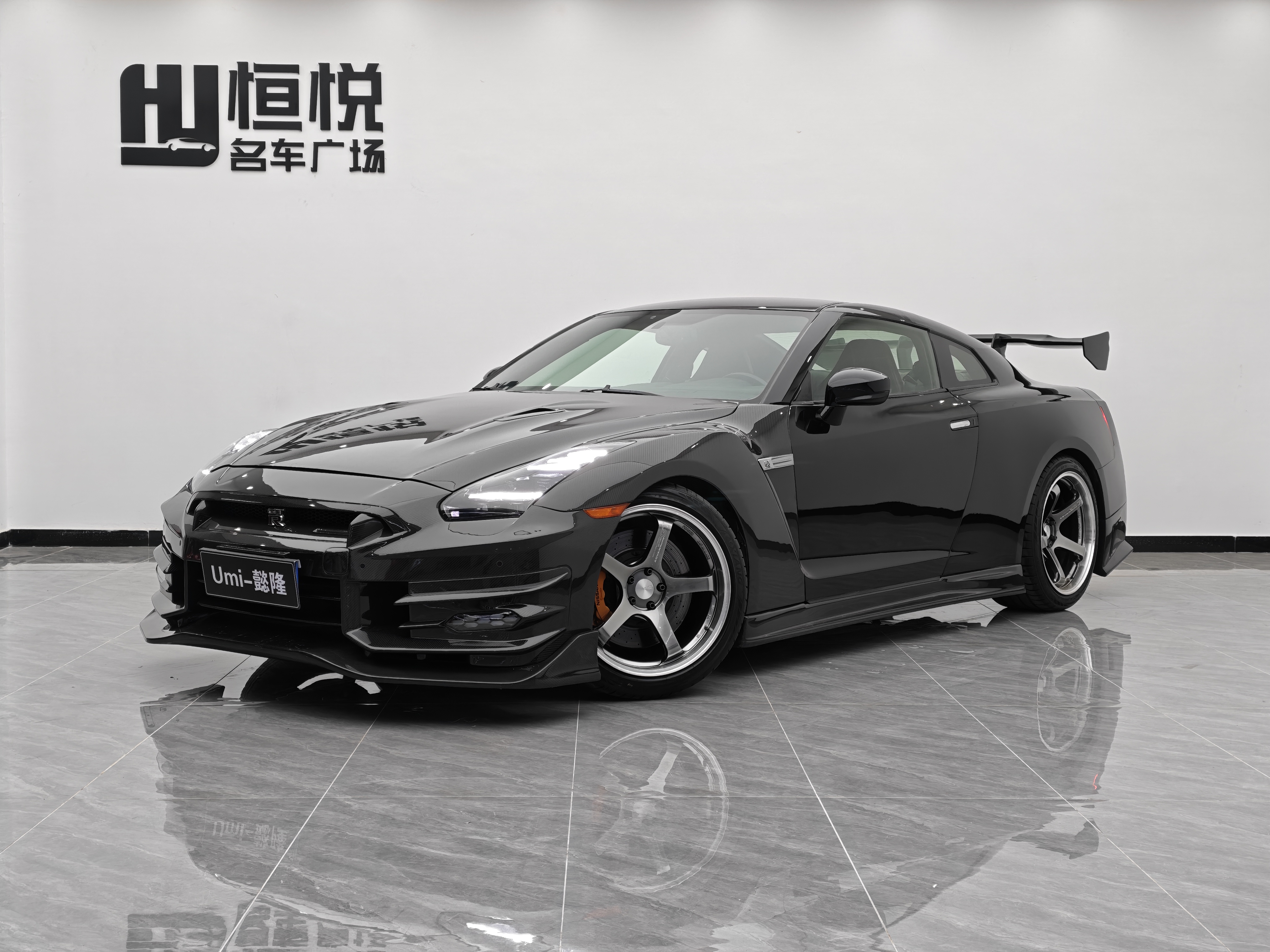 Nissan GT-R 2012 汽车图片 