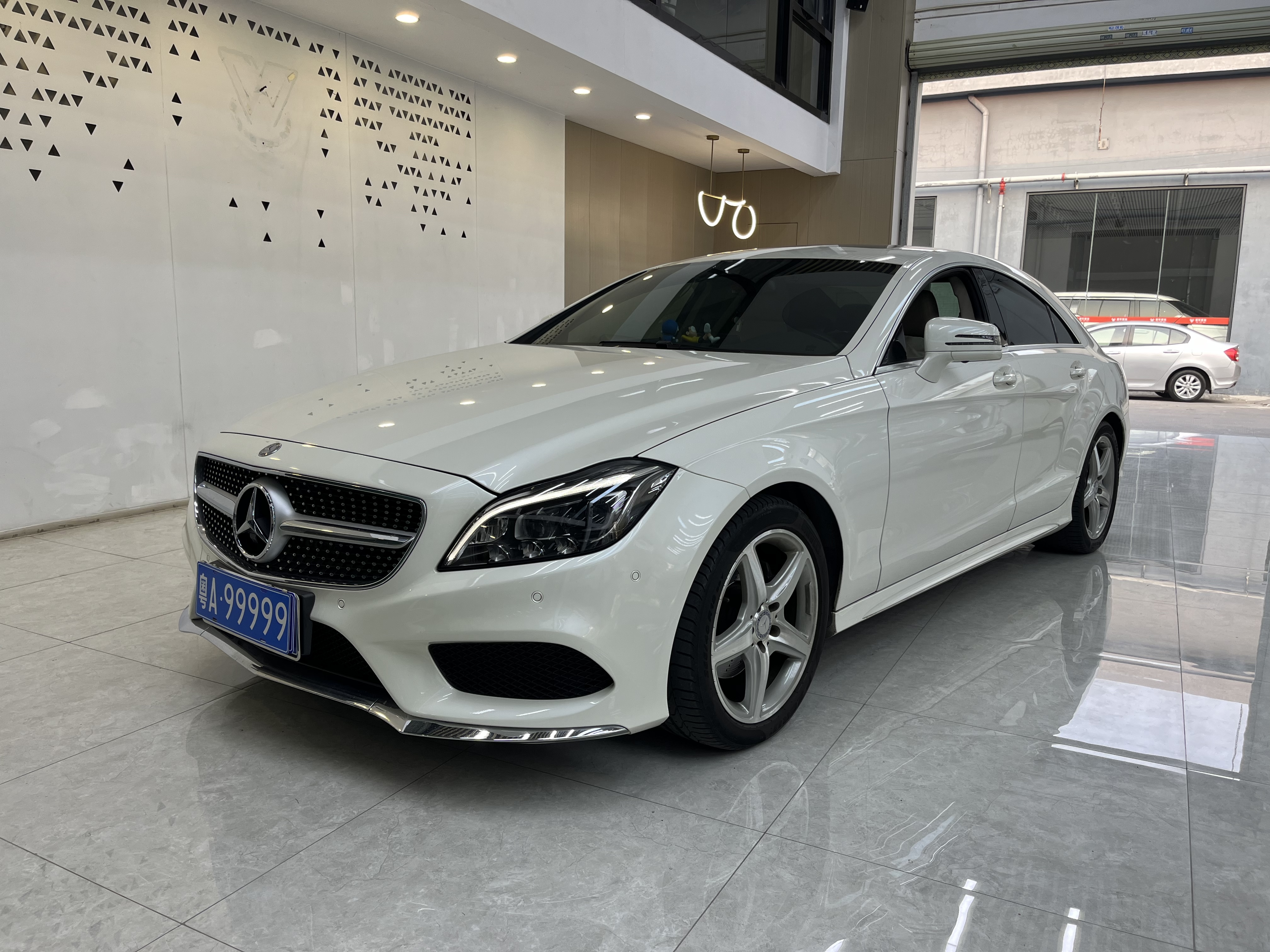 Mercedes-Benz 2017 car image 