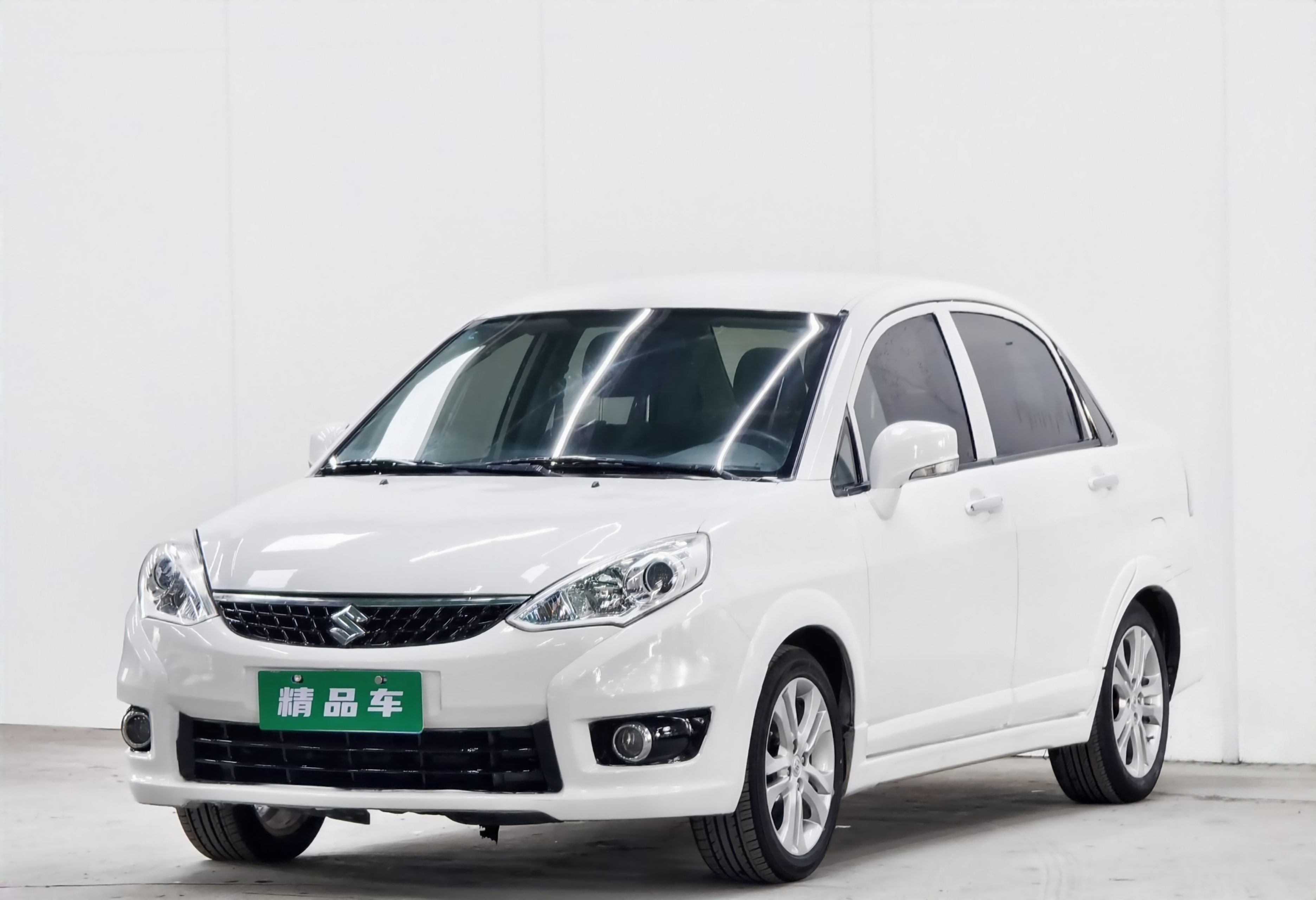 Suzuki Liana A6 2014 汽车图片 