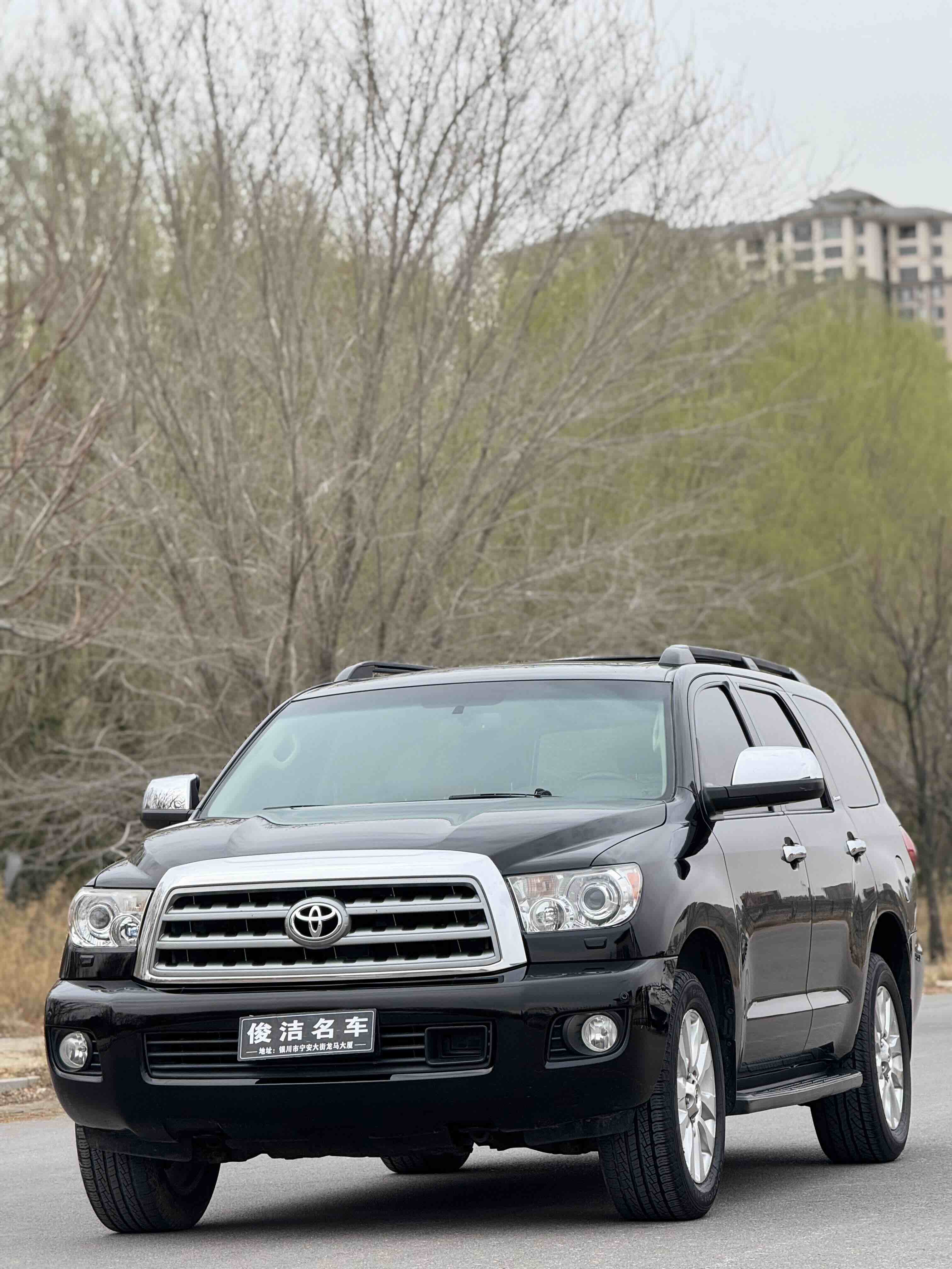 Toyota Sequoia 2011 汽车图片 