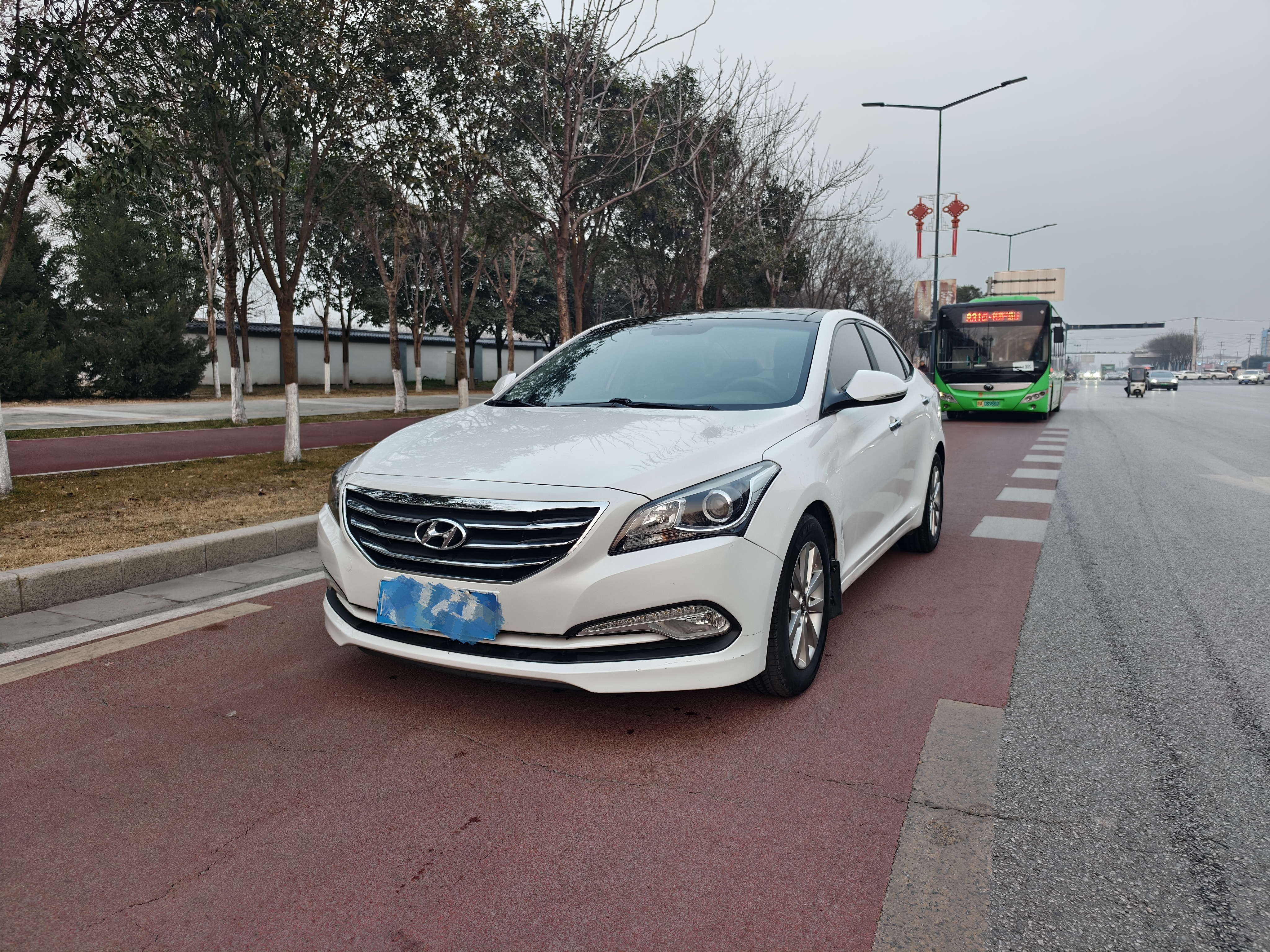 Hyundai Mistra 2015 car image 