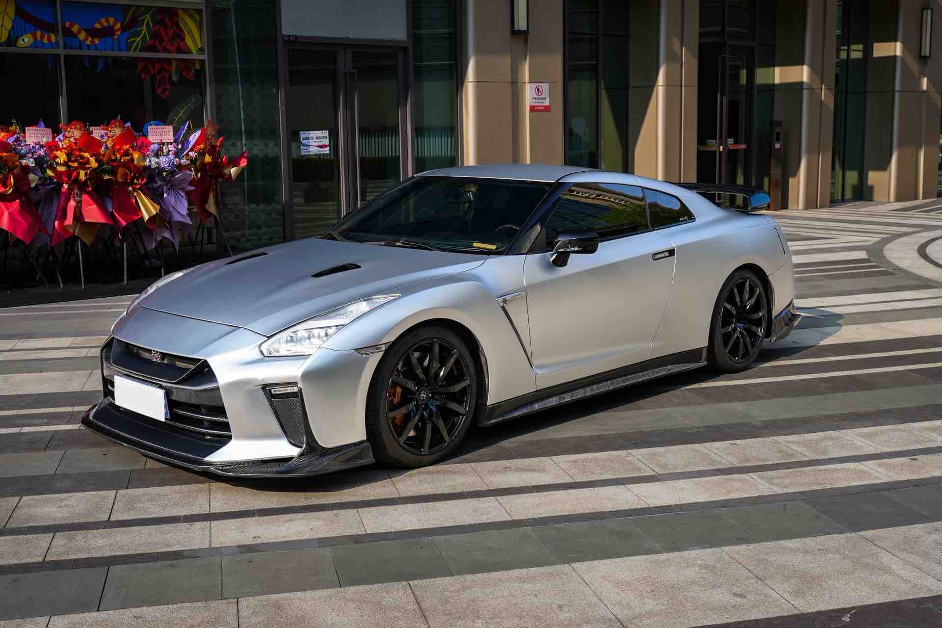 Nissan GT-R 2013 汽车图片 