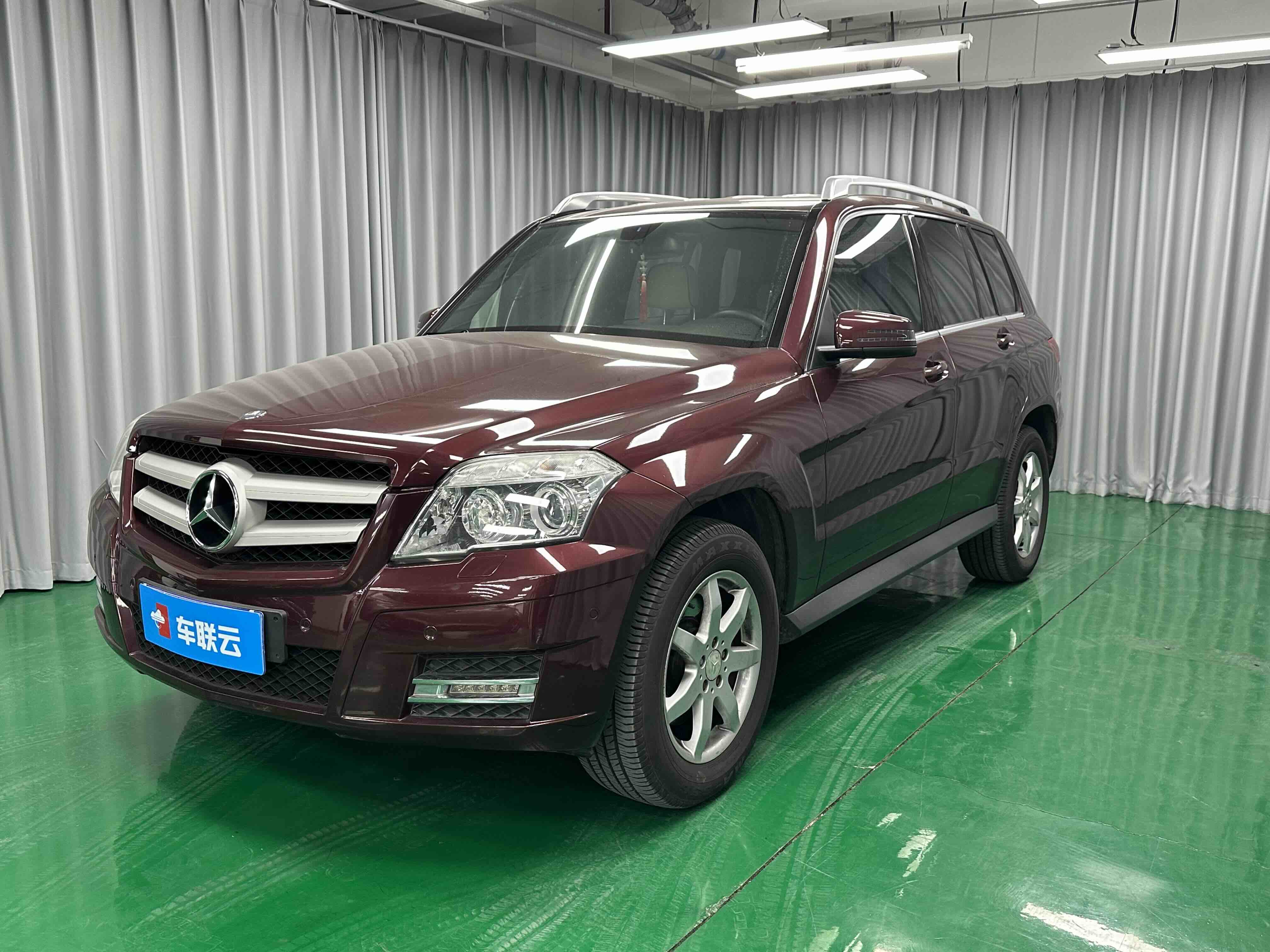 Mercedes-Benz GLK Class (Imported) 2010 Mercedes-Benz GLK Class (Imported) 2010 car image