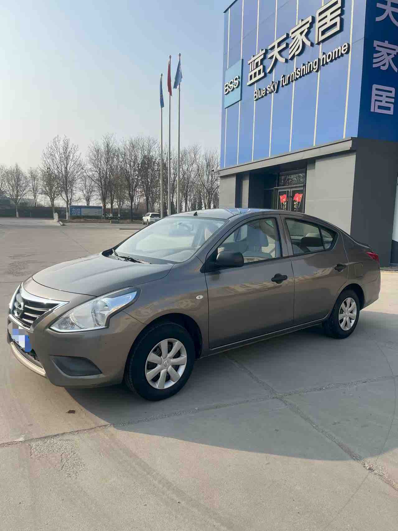 Nissan Sunny 2015 汽车图片 
