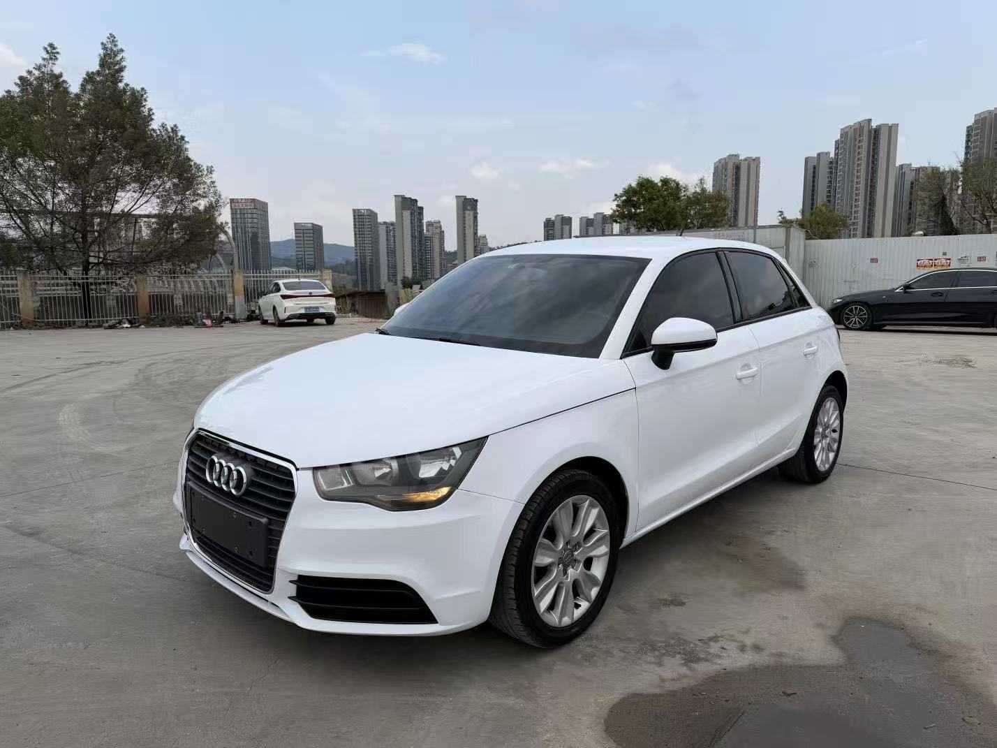 Audi A1 2015 汽车图片 