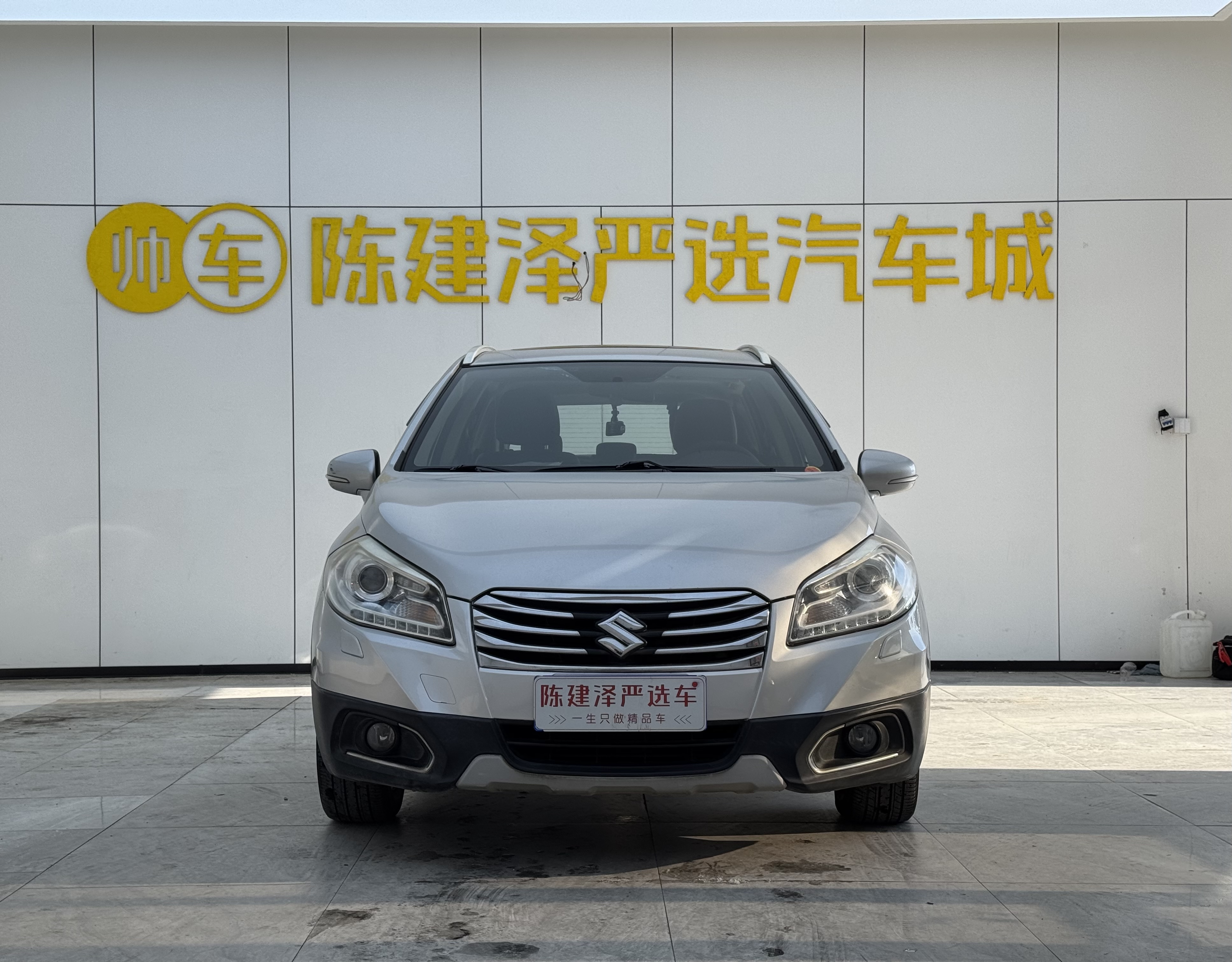 Suzuki S-Cross 2016 صورة سيارة 