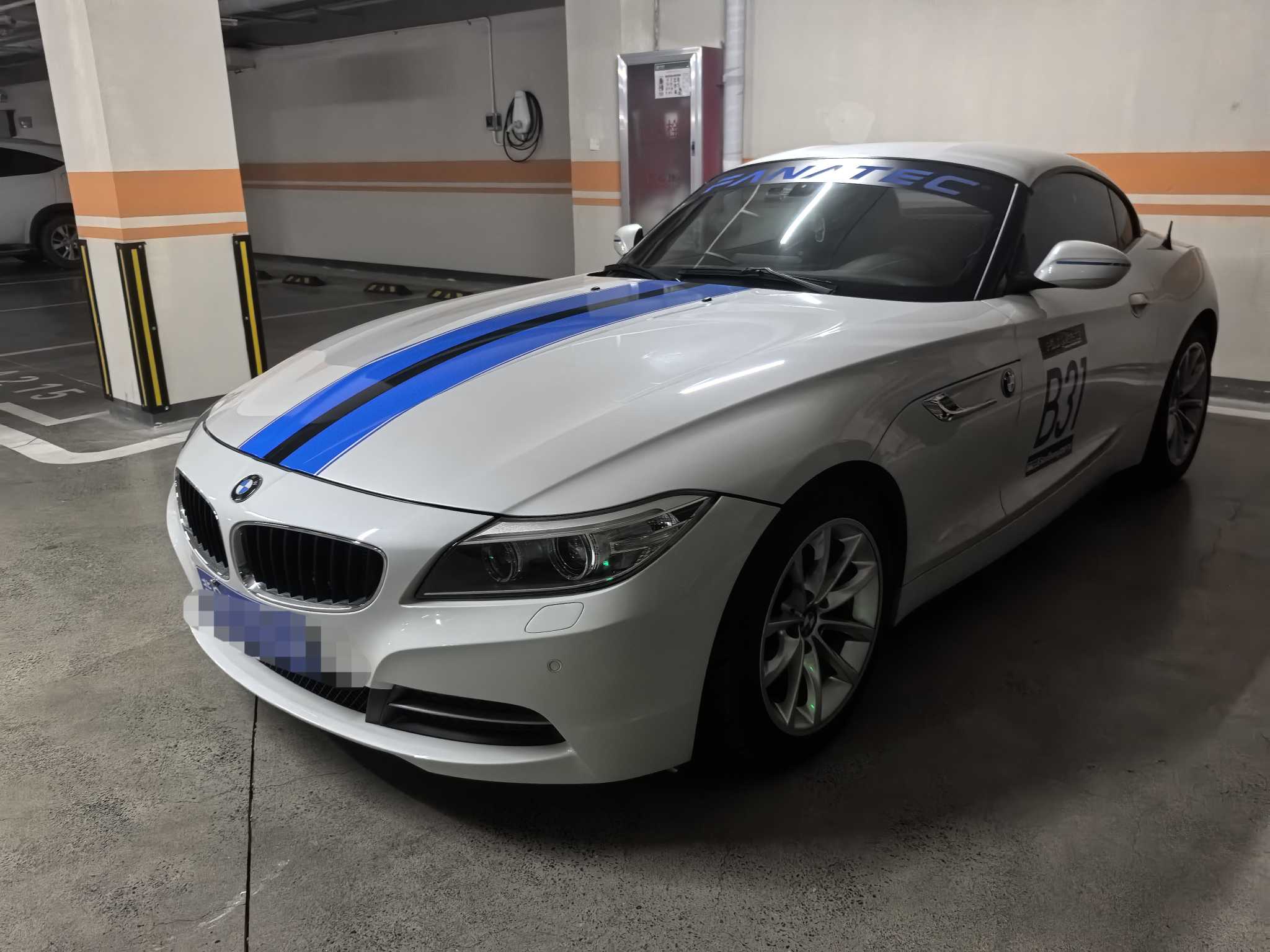 BMW Z4 2016 BMW Z4 2016 car image