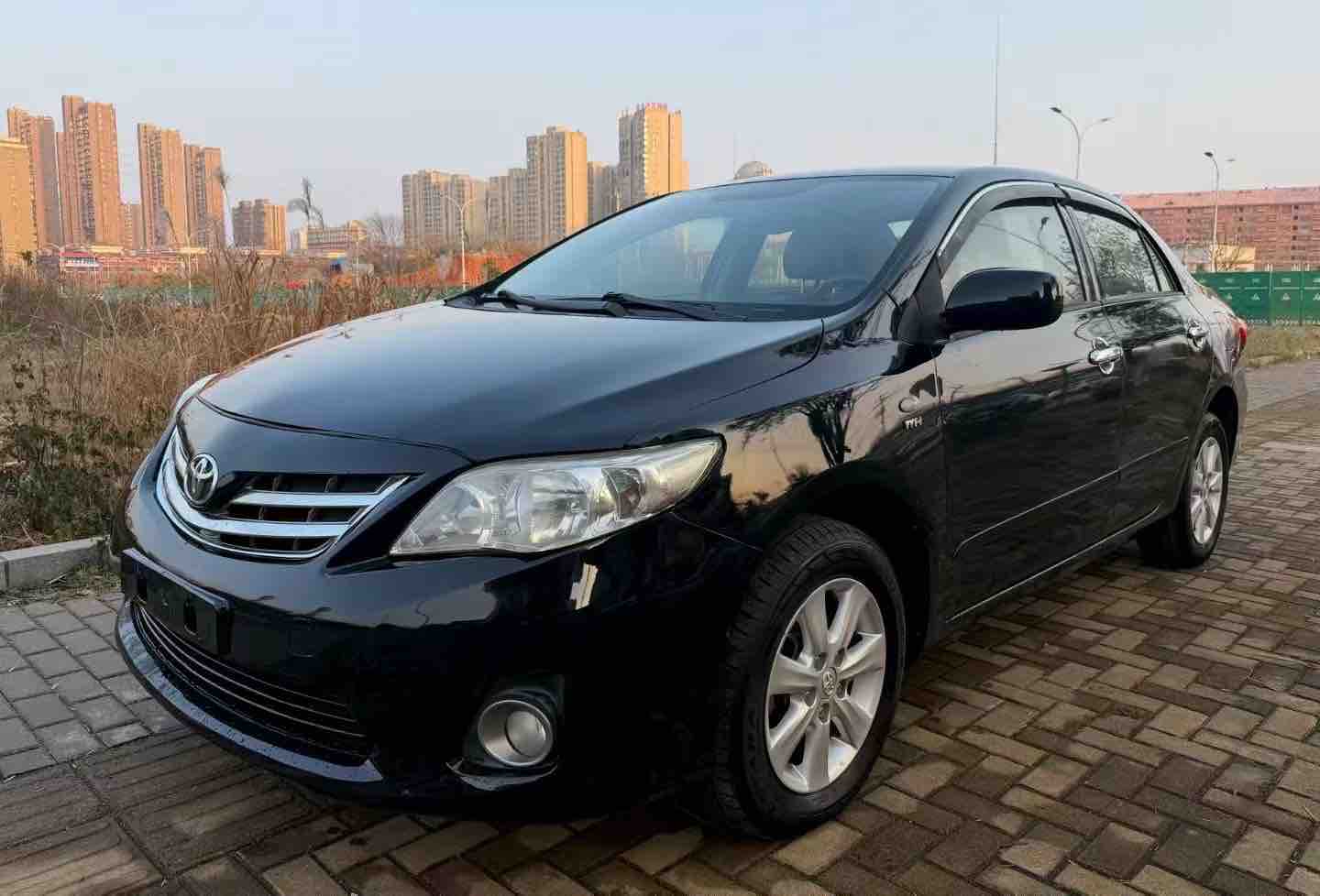 Toyota Corolla 2013 Toyota Corolla 2013 car image