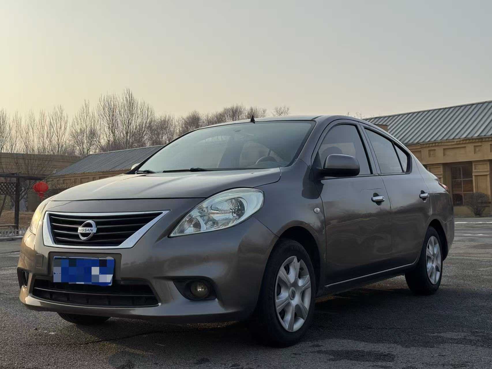 Nissan Sunny 2011 汽车图片 