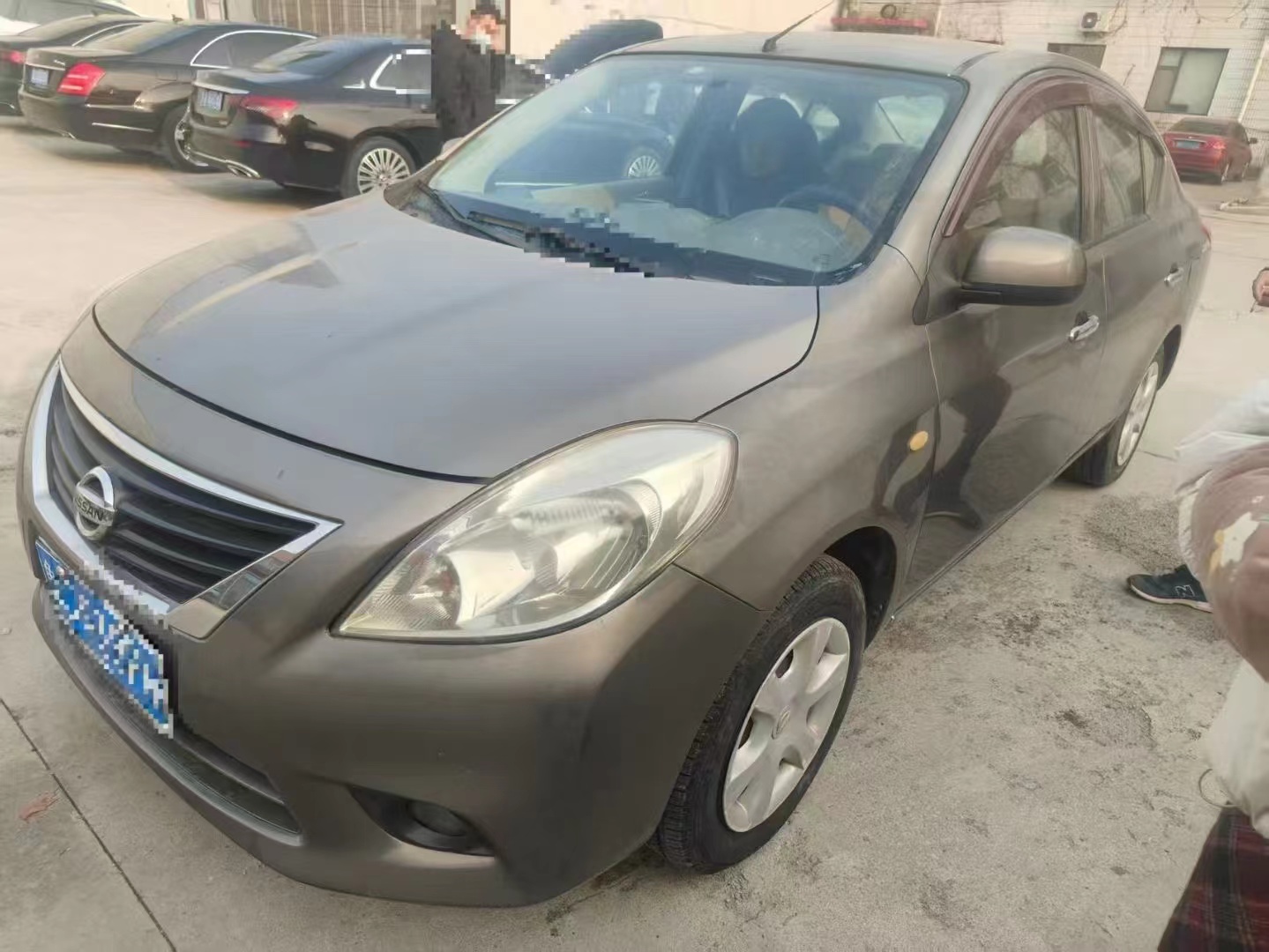 Nissan Sunny 2011 汽车图片 