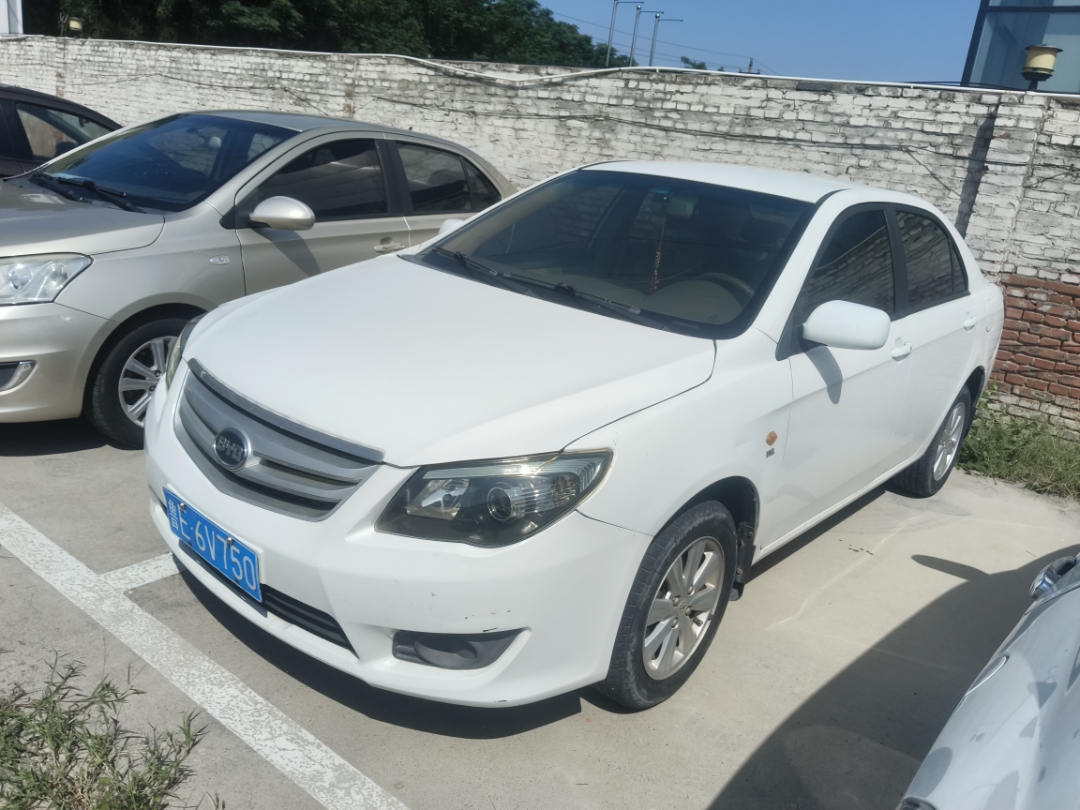 BYD G3 2013 BYD G3 2013 car image