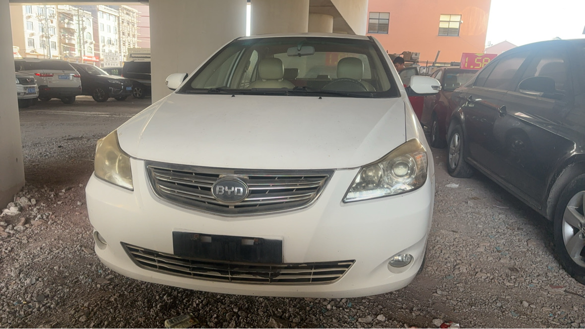 BYD G3 2013 BYD G3 2013 car image