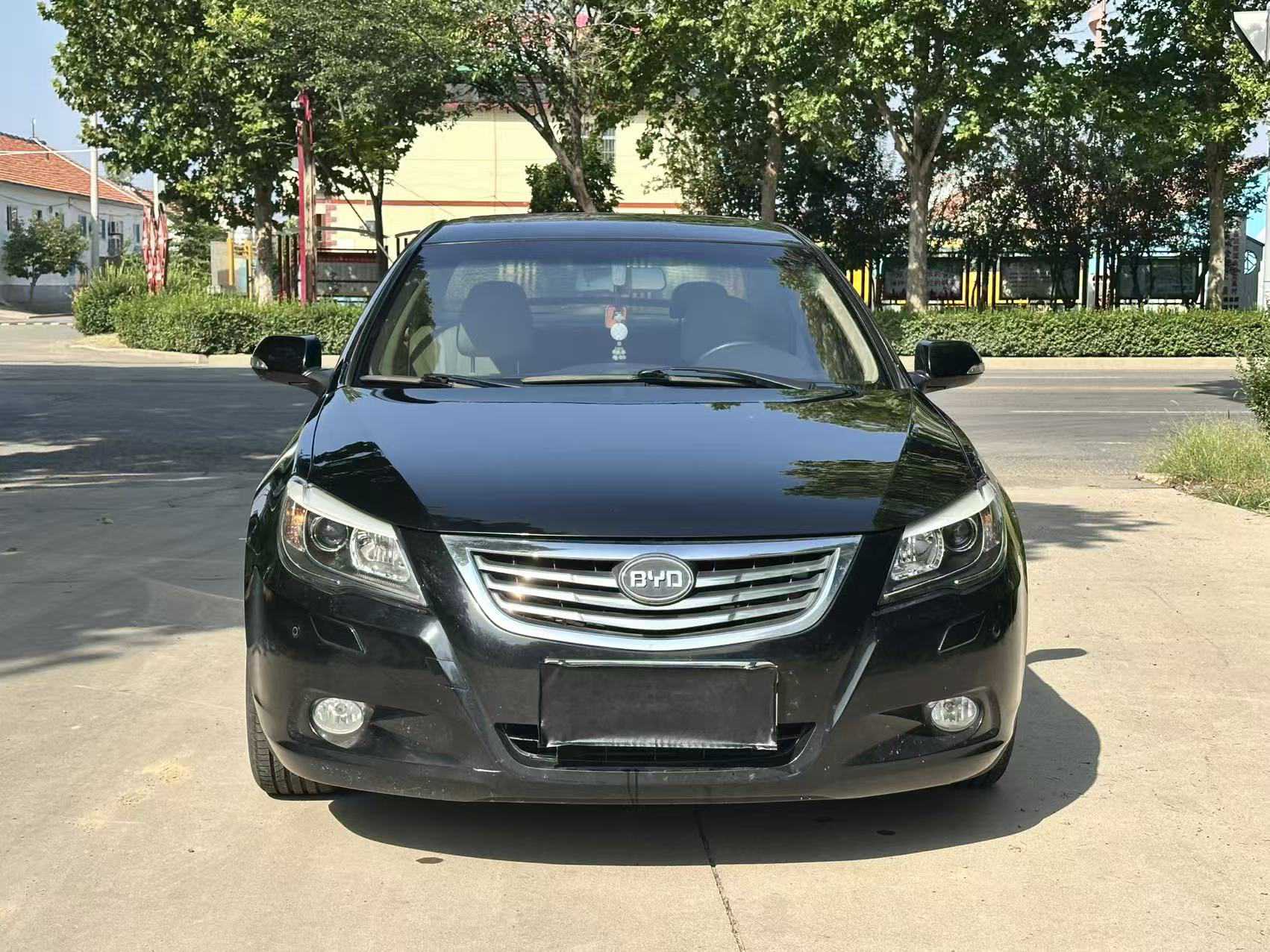 BYD G6 2013 car image 