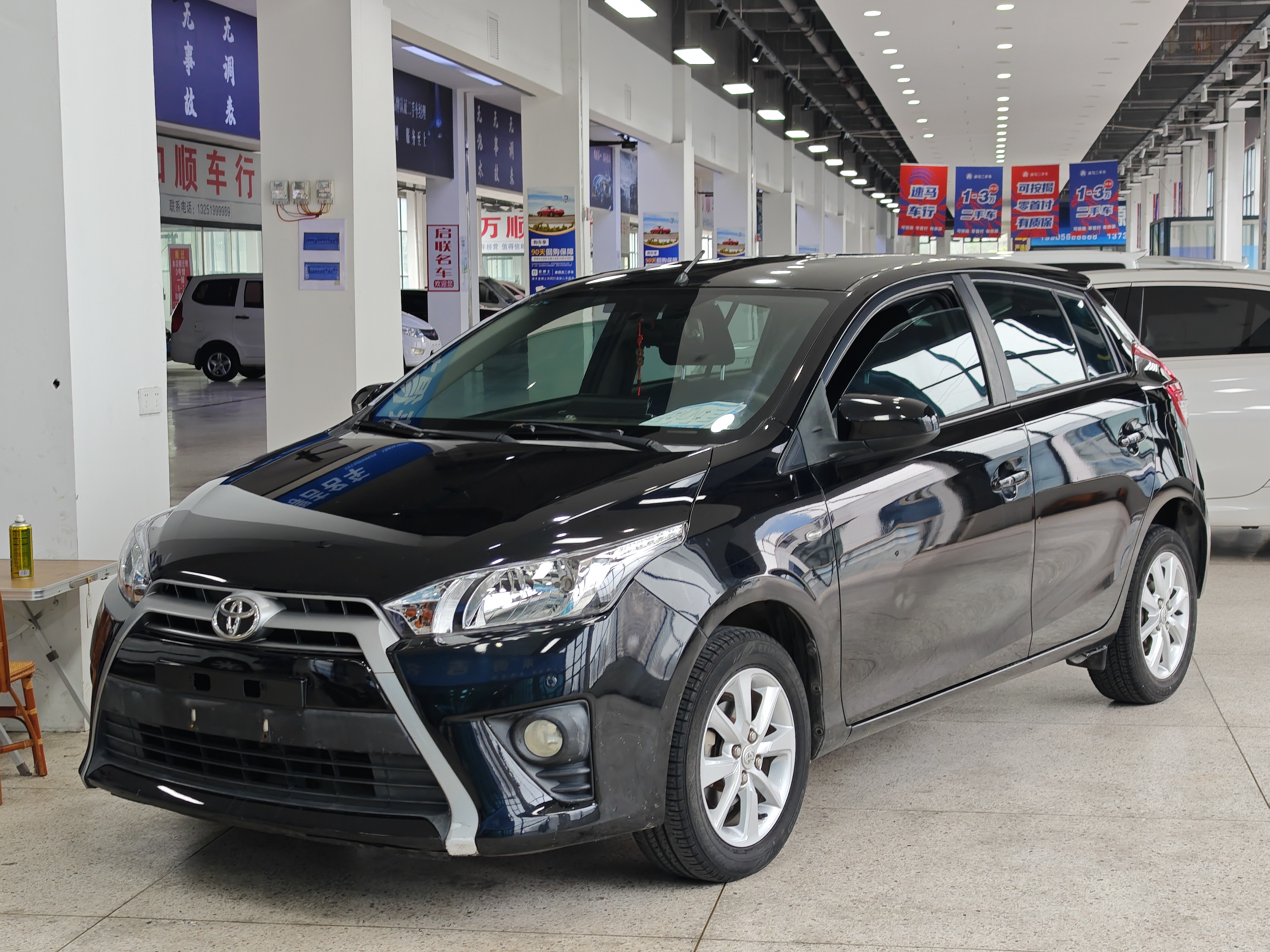 Yaris L Zhixuan 2014 Yaris L Zhixuan 2014 car image