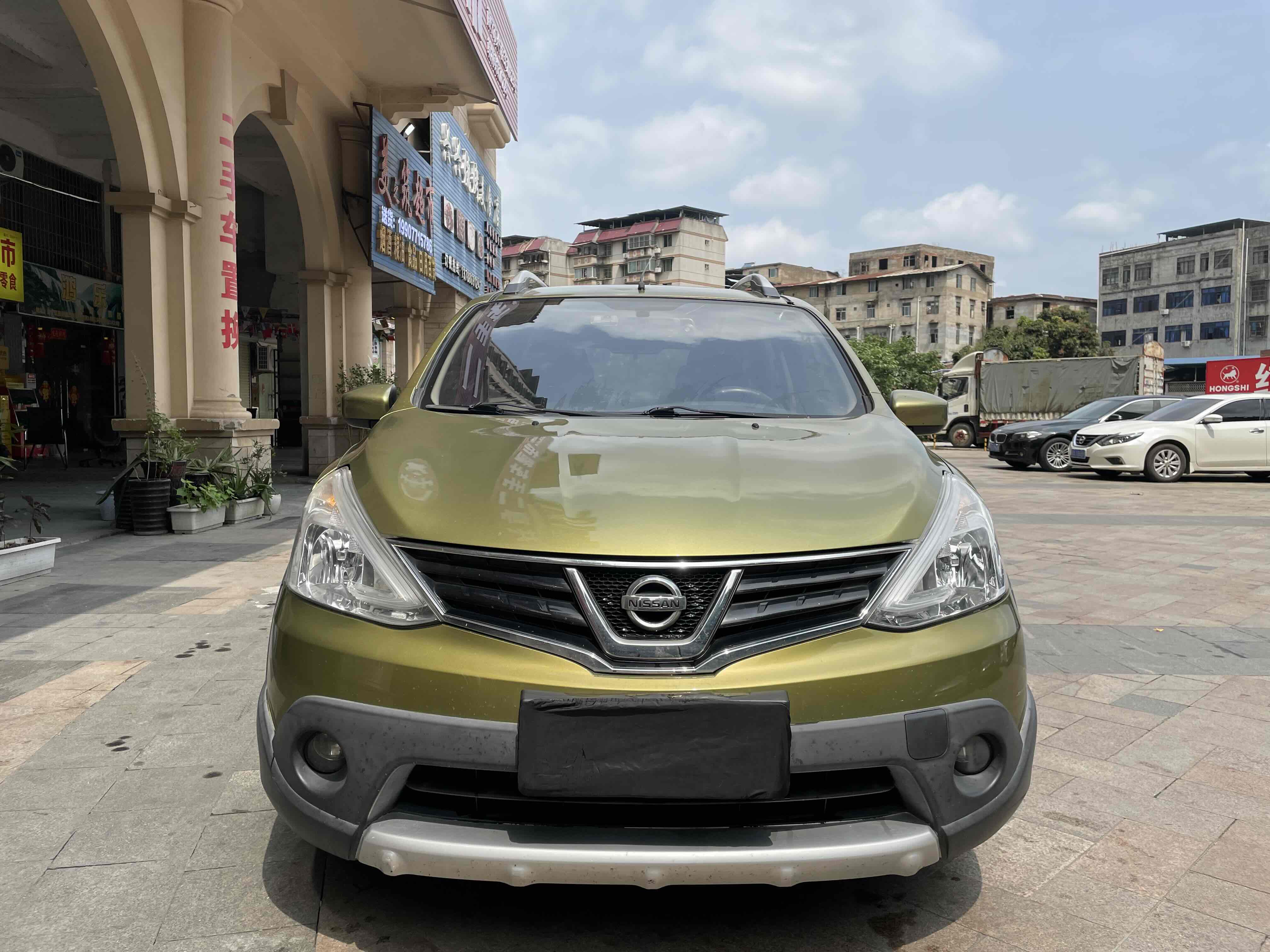 Nissan Livina 2013 汽车图片 