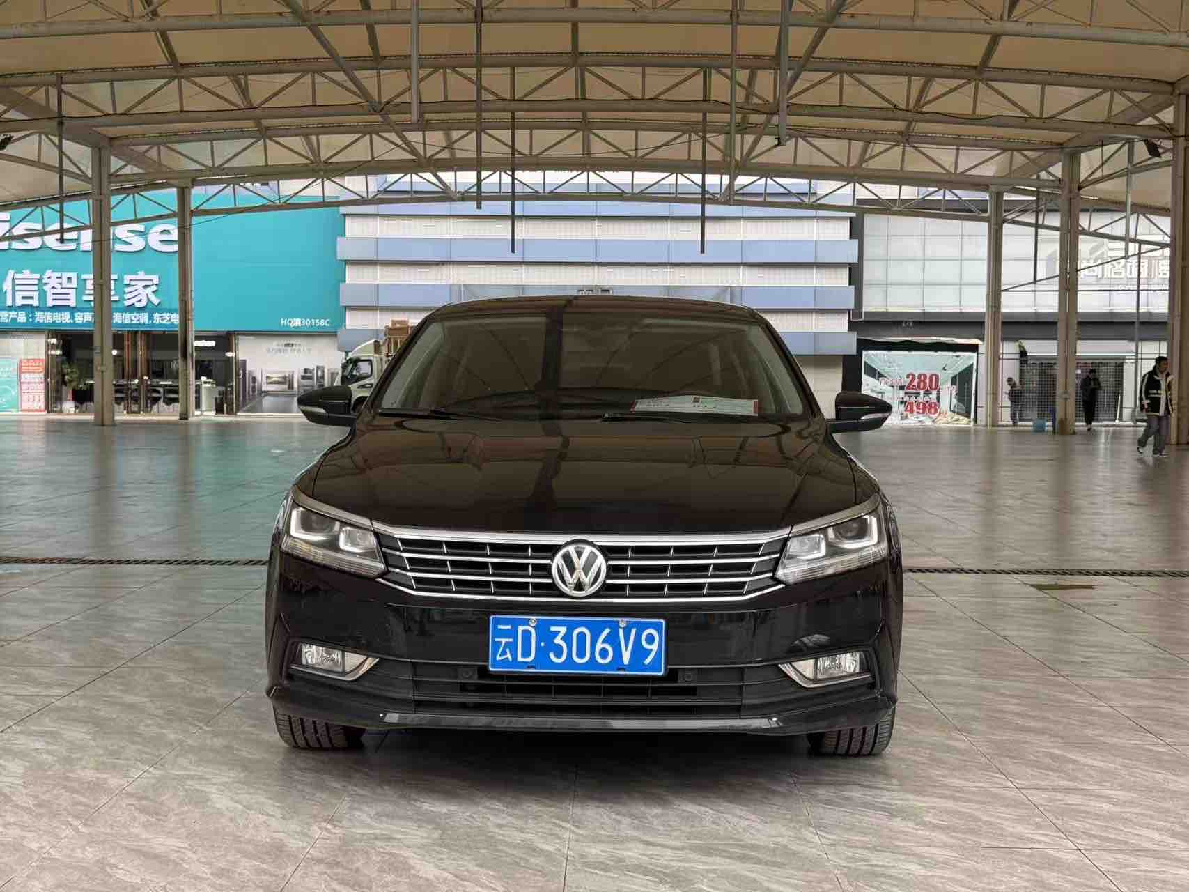 Volkswagen Passat 2017 car image 