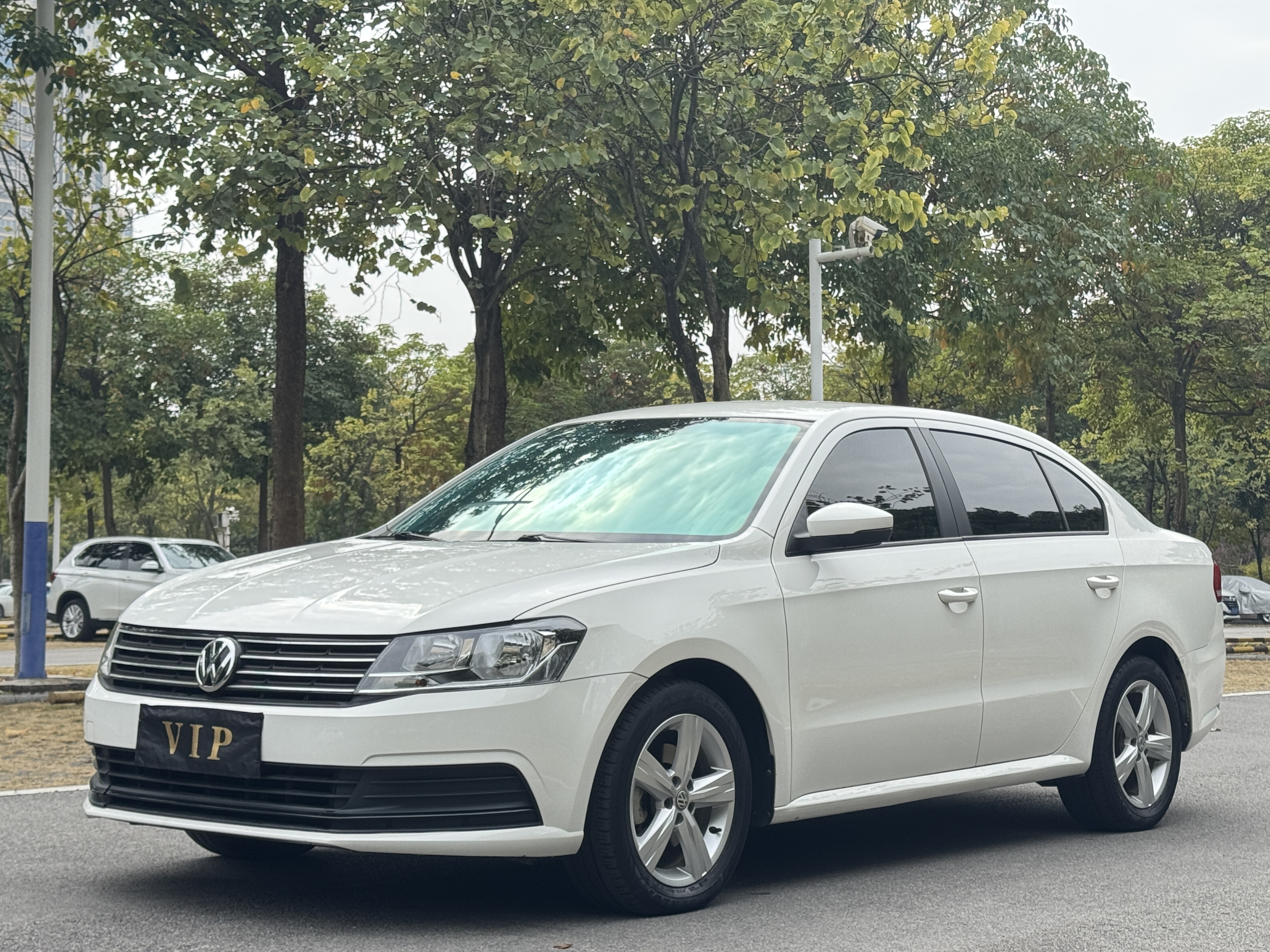Volkswagen Lavida 2019 Volkswagen Lavida 2019 car image