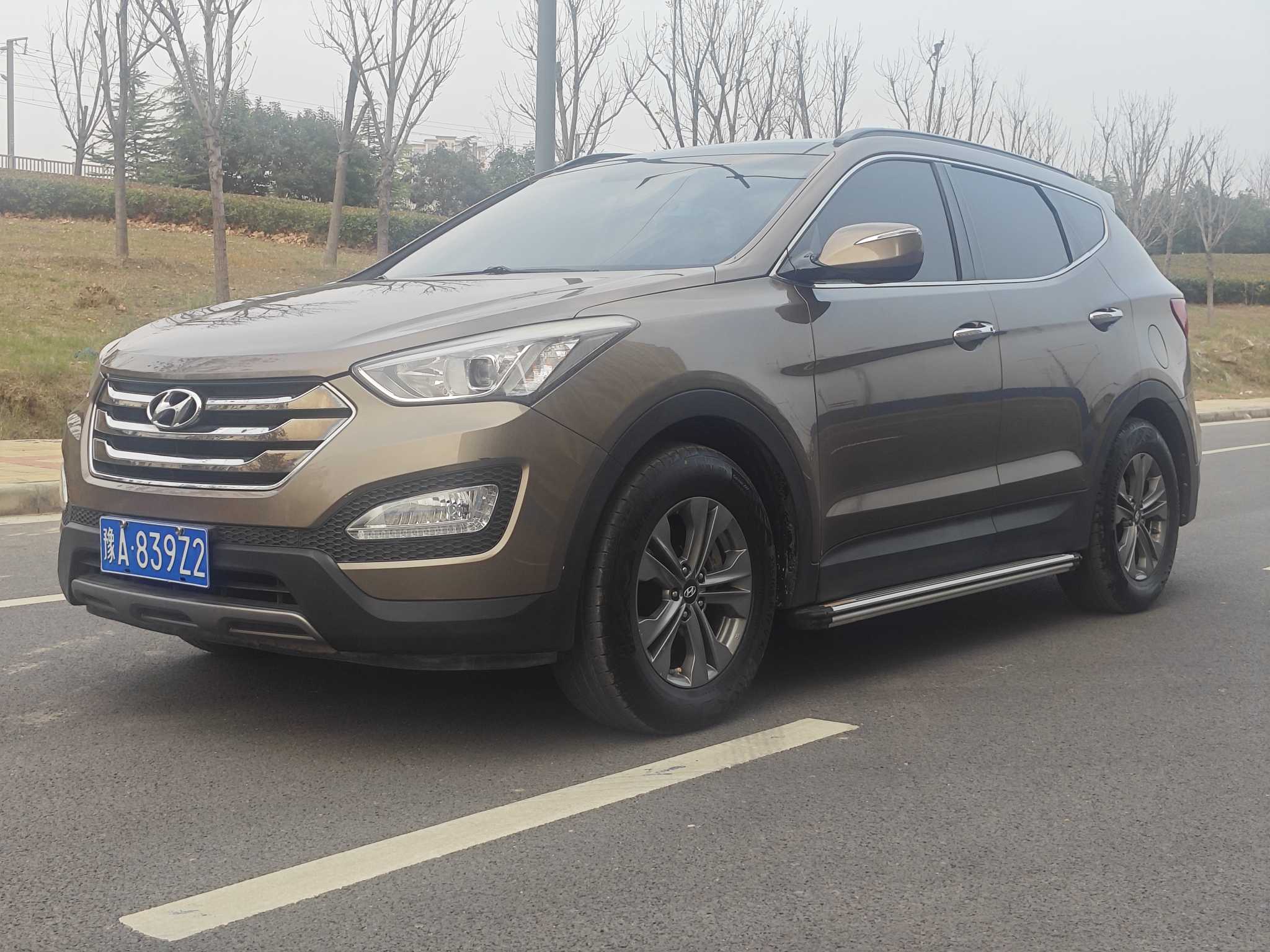 Hyundai Santa Fe 2014 car image 