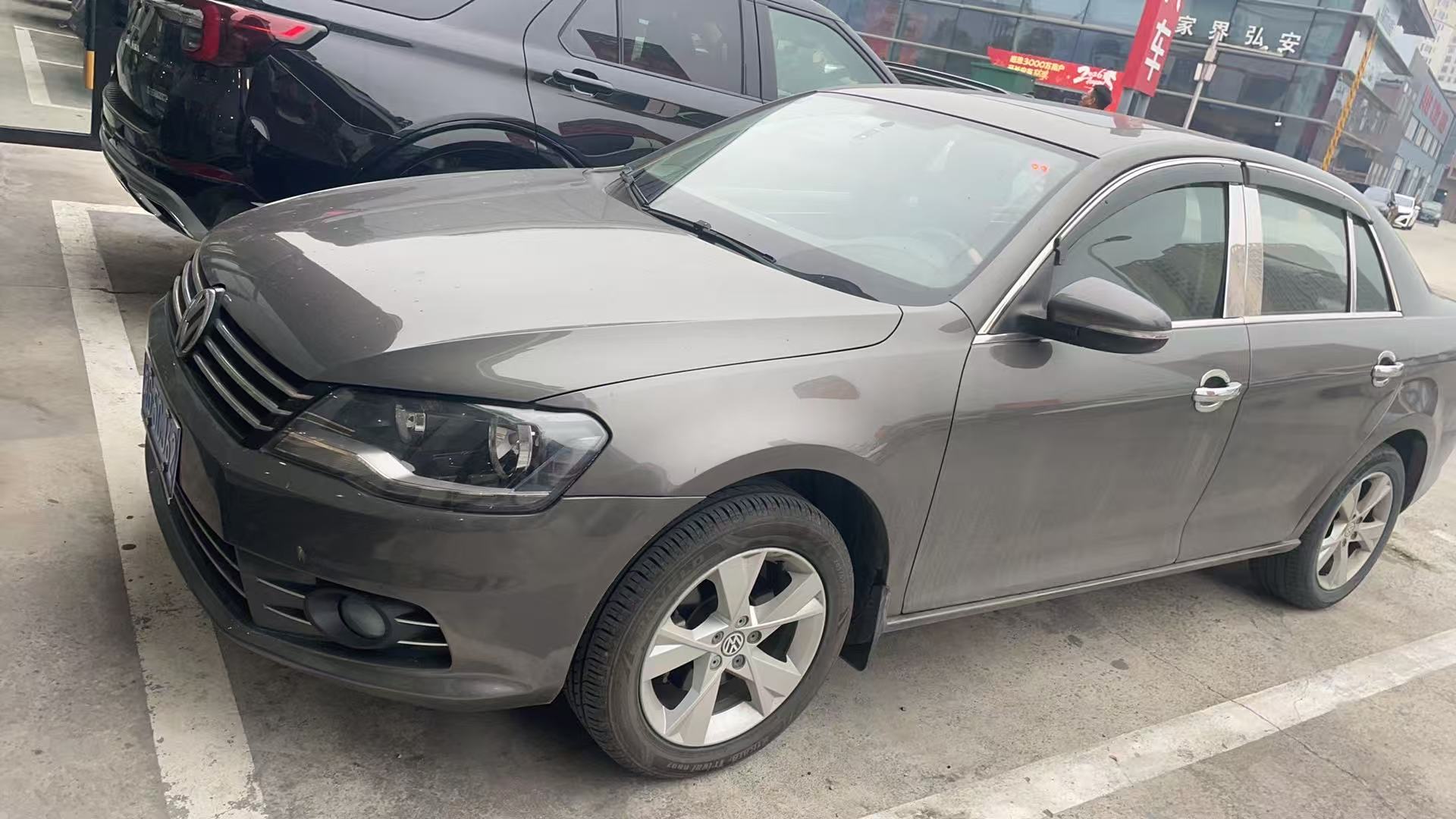 Volkswagen Bora 2014 car image 
