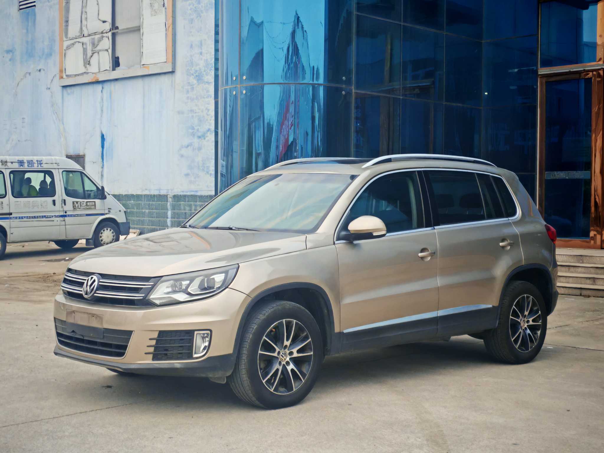 Volkswagen Tiguan 2014 Volkswagen Tiguan 2014 car image