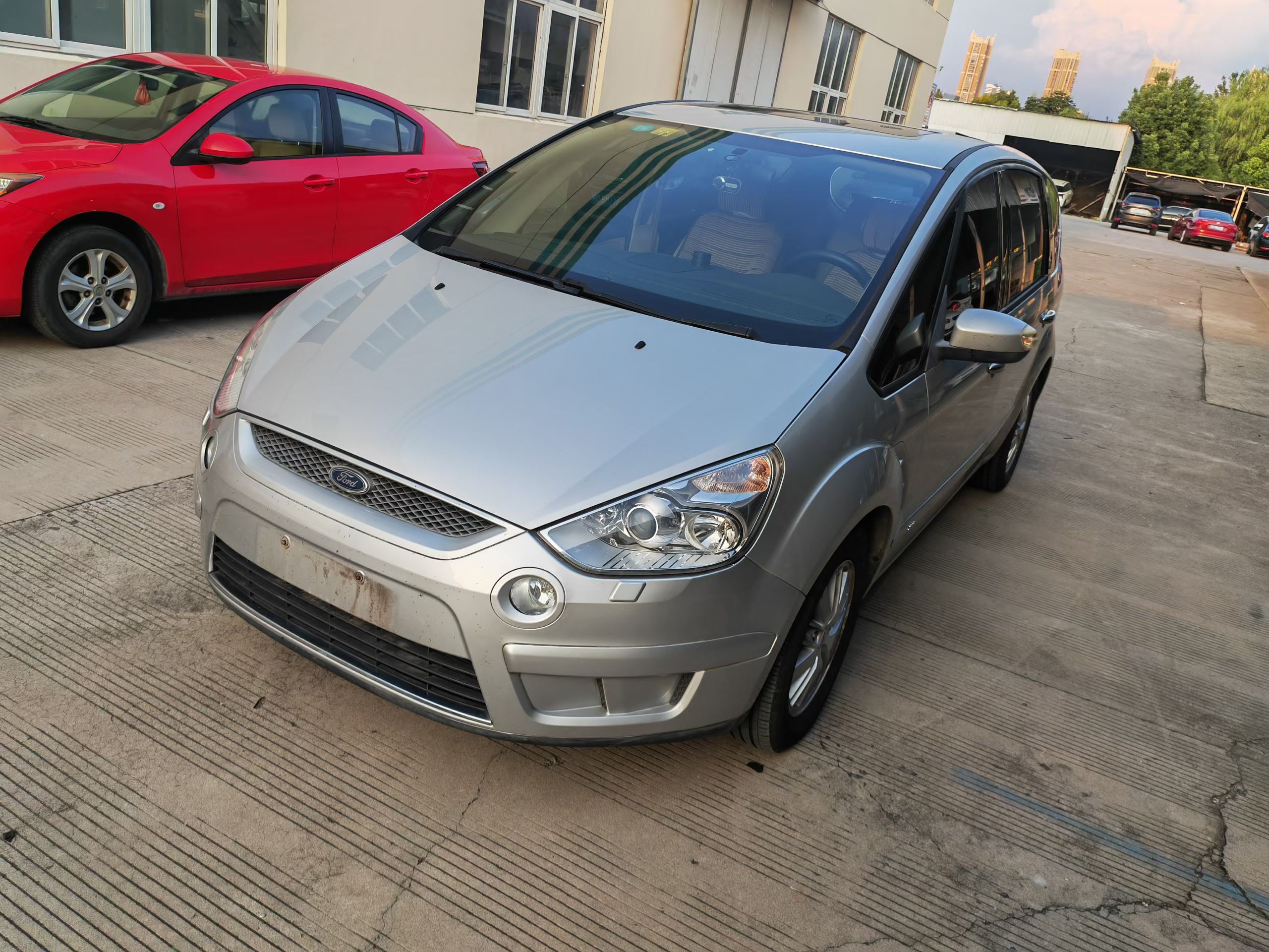 Ford S-MAX 2014 car image 