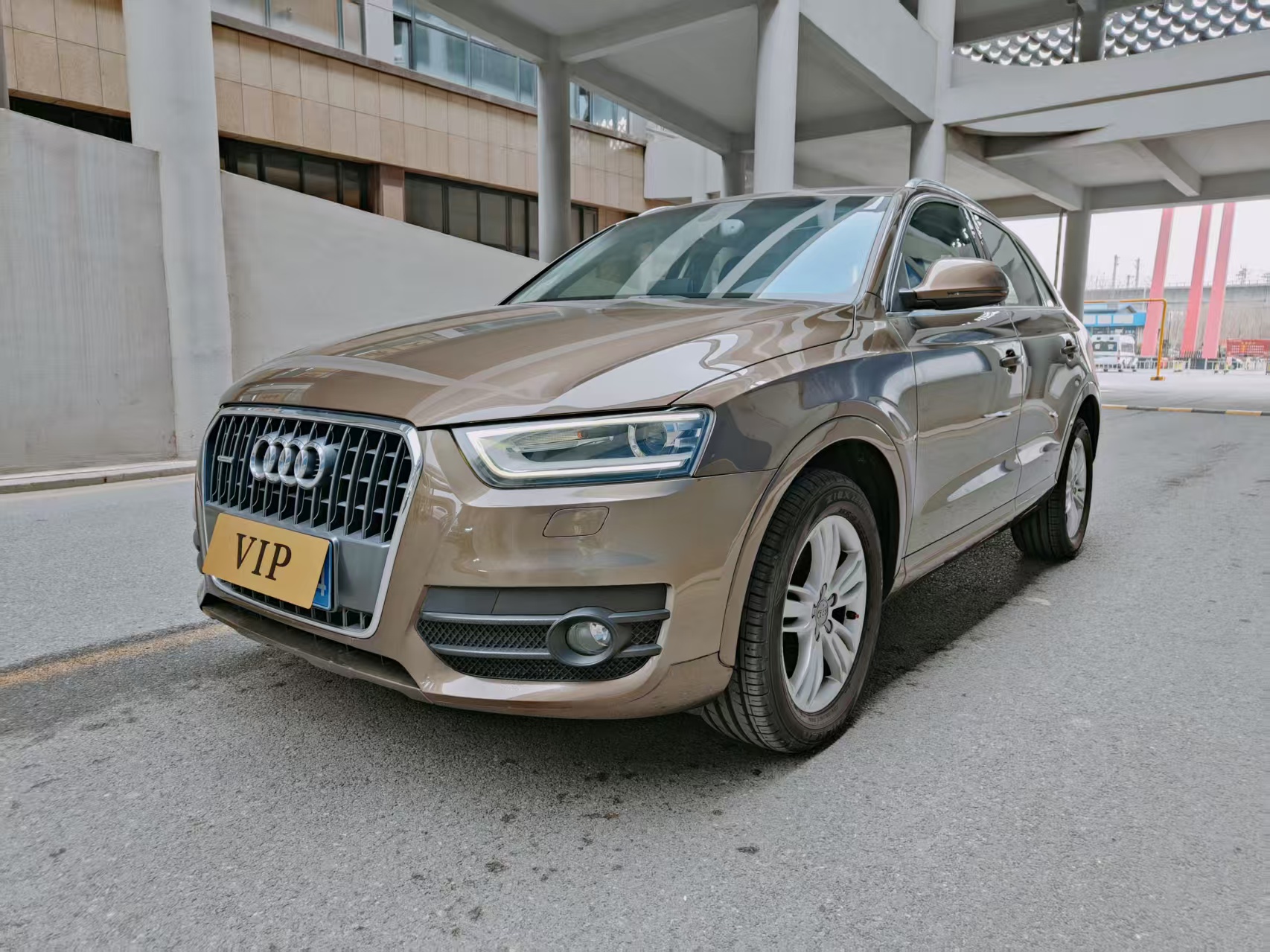 Audi Q3 2014 car image 