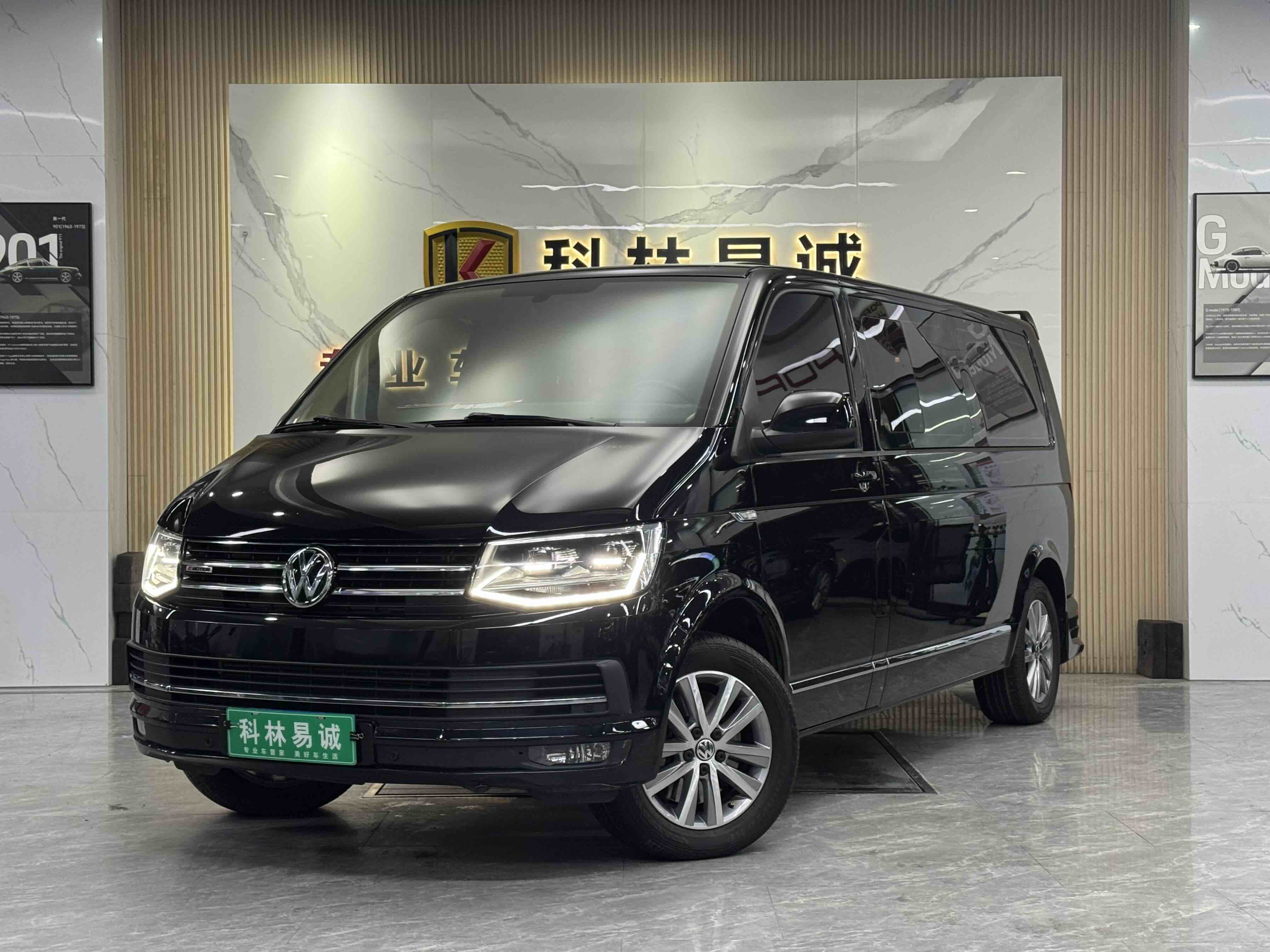 Volkswagen Caravelle 2018 Volkswagen Caravelle 2018 car image