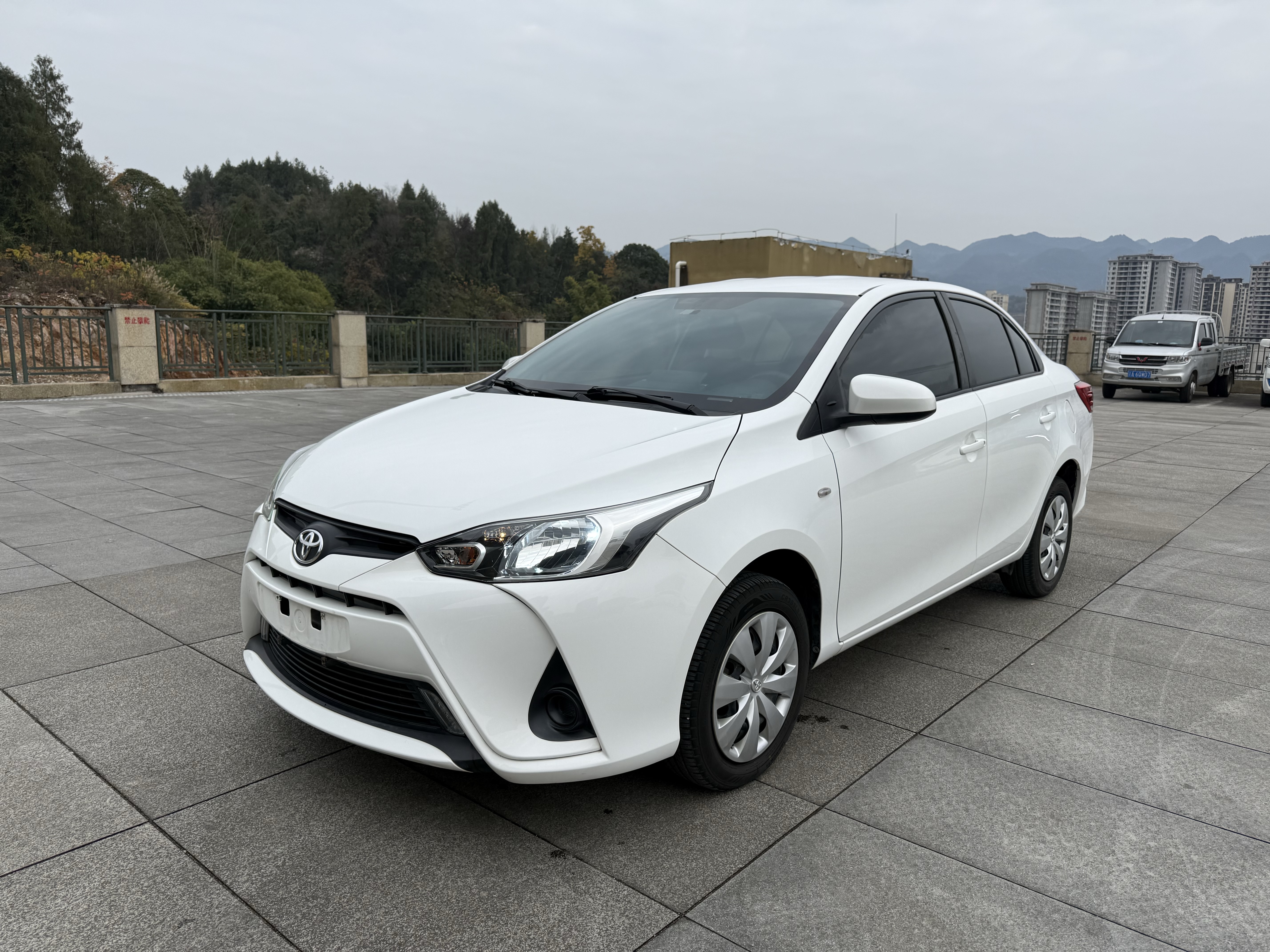 Yaris L Zhixiang 2019 Yaris L Zhixiang 2019 car image
