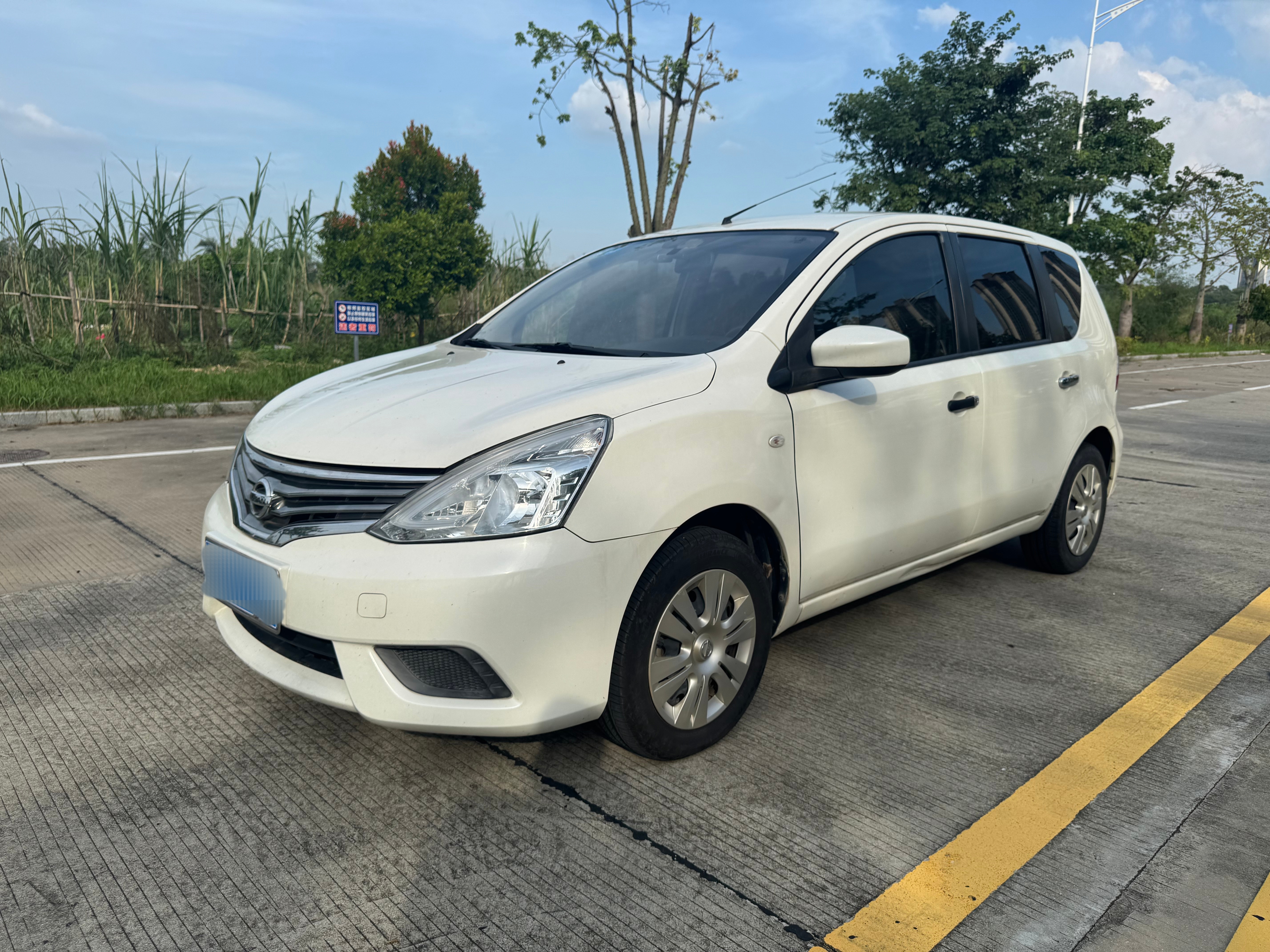 Nissan Livina 2019 汽车图片 