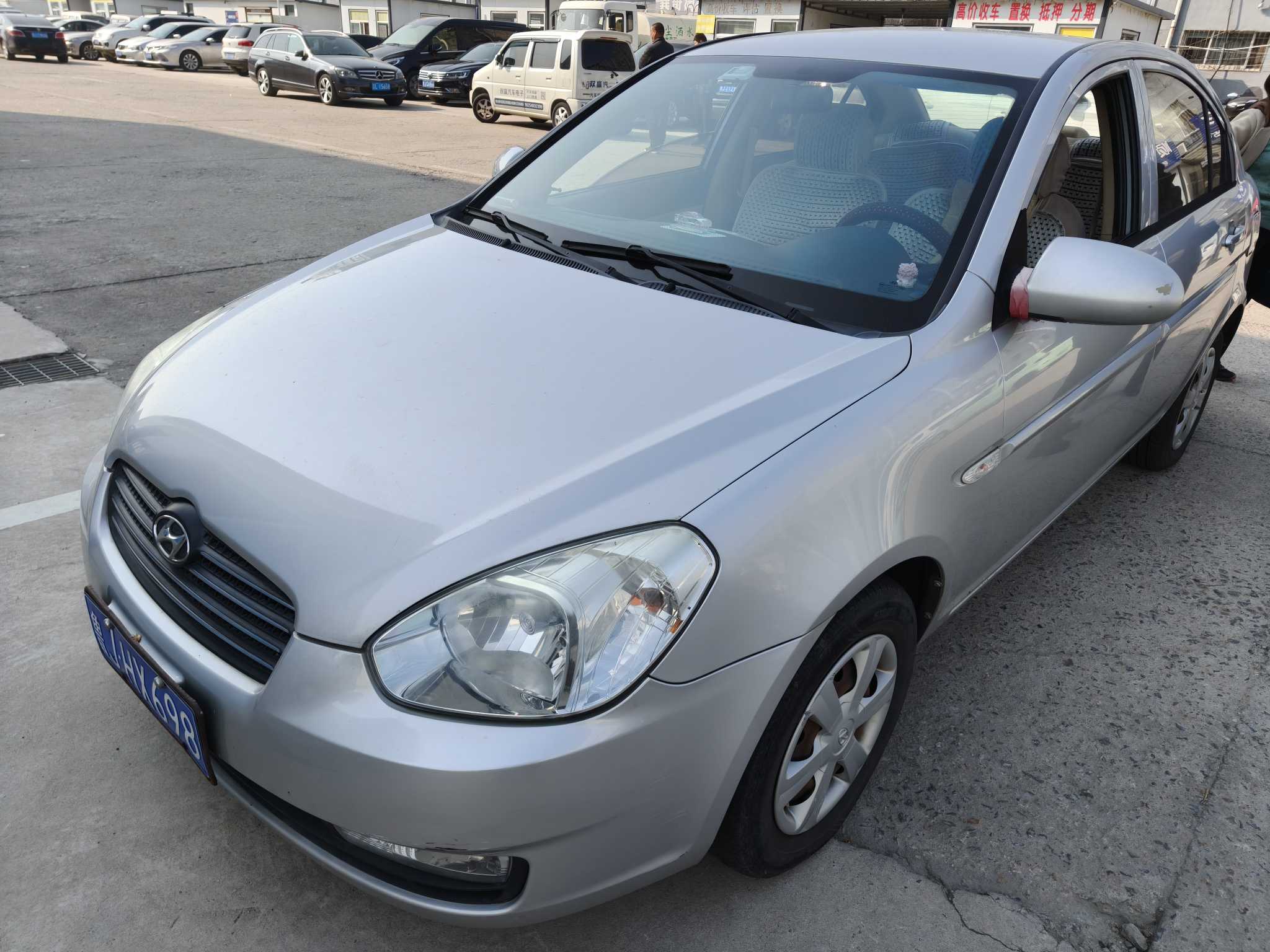 Hyundai Accent 2009 car image 