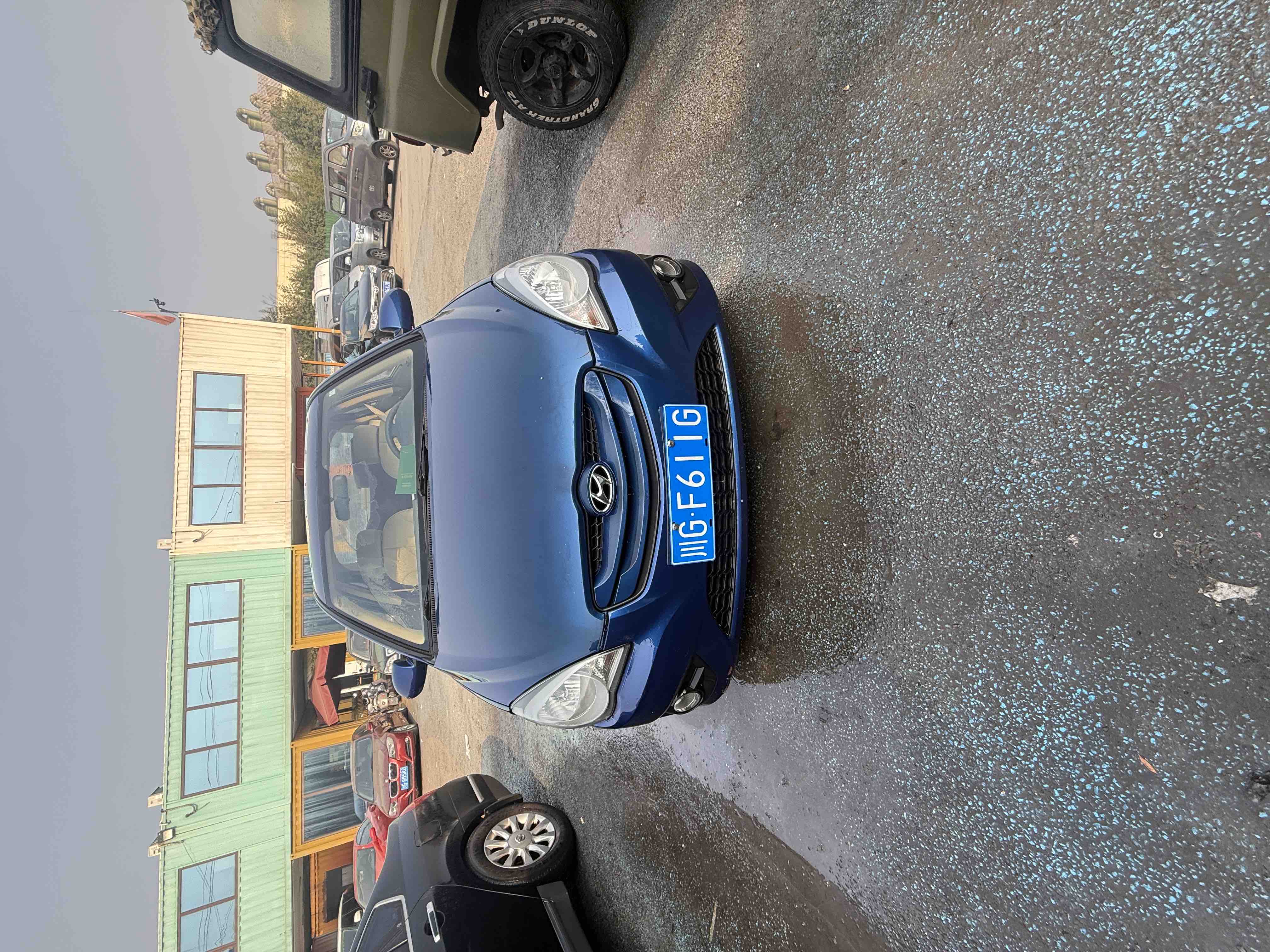 Hyundai Accent 2012 car image 