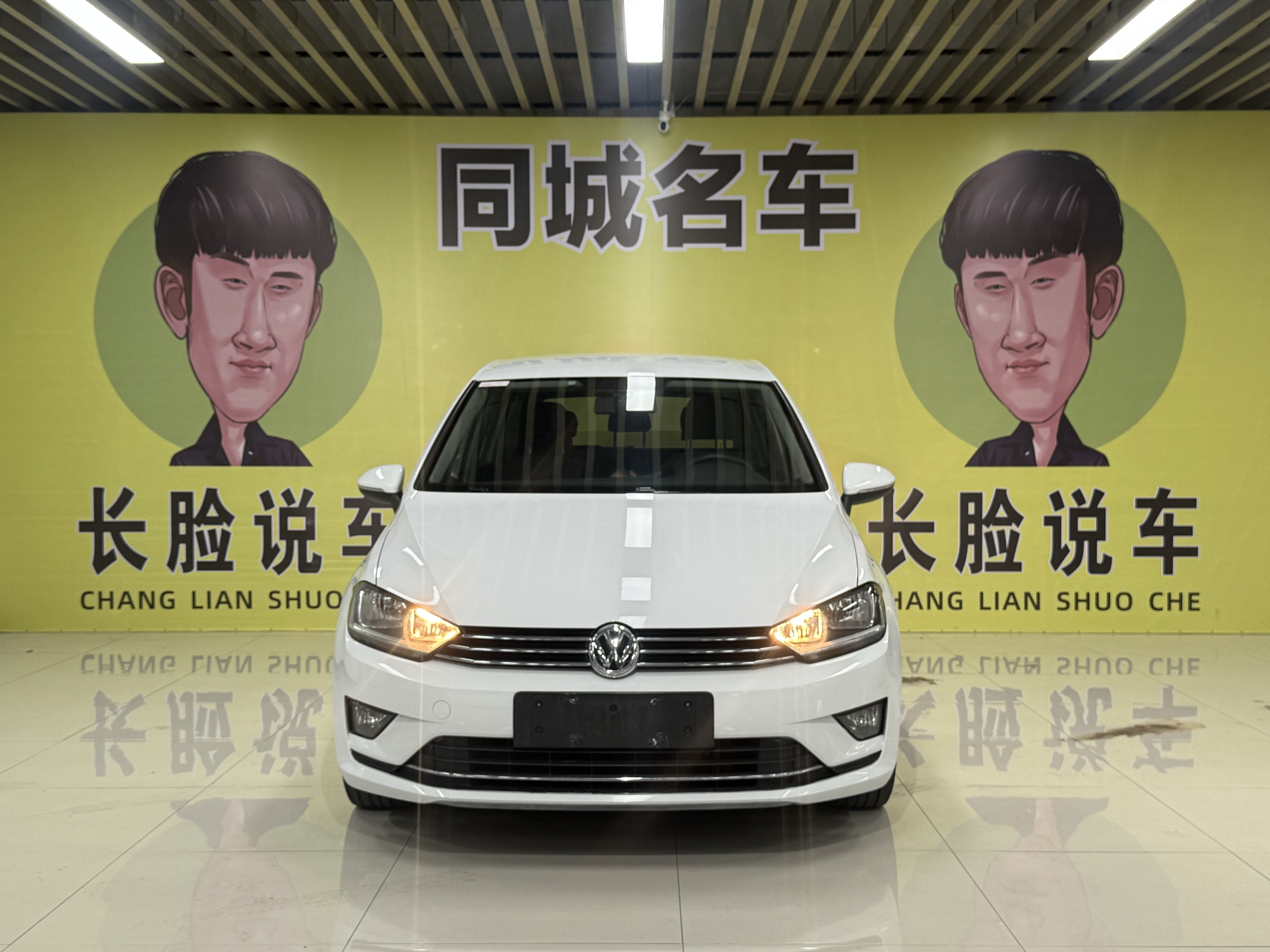 Volkswagen Golf Sportsvan 2018 car image 